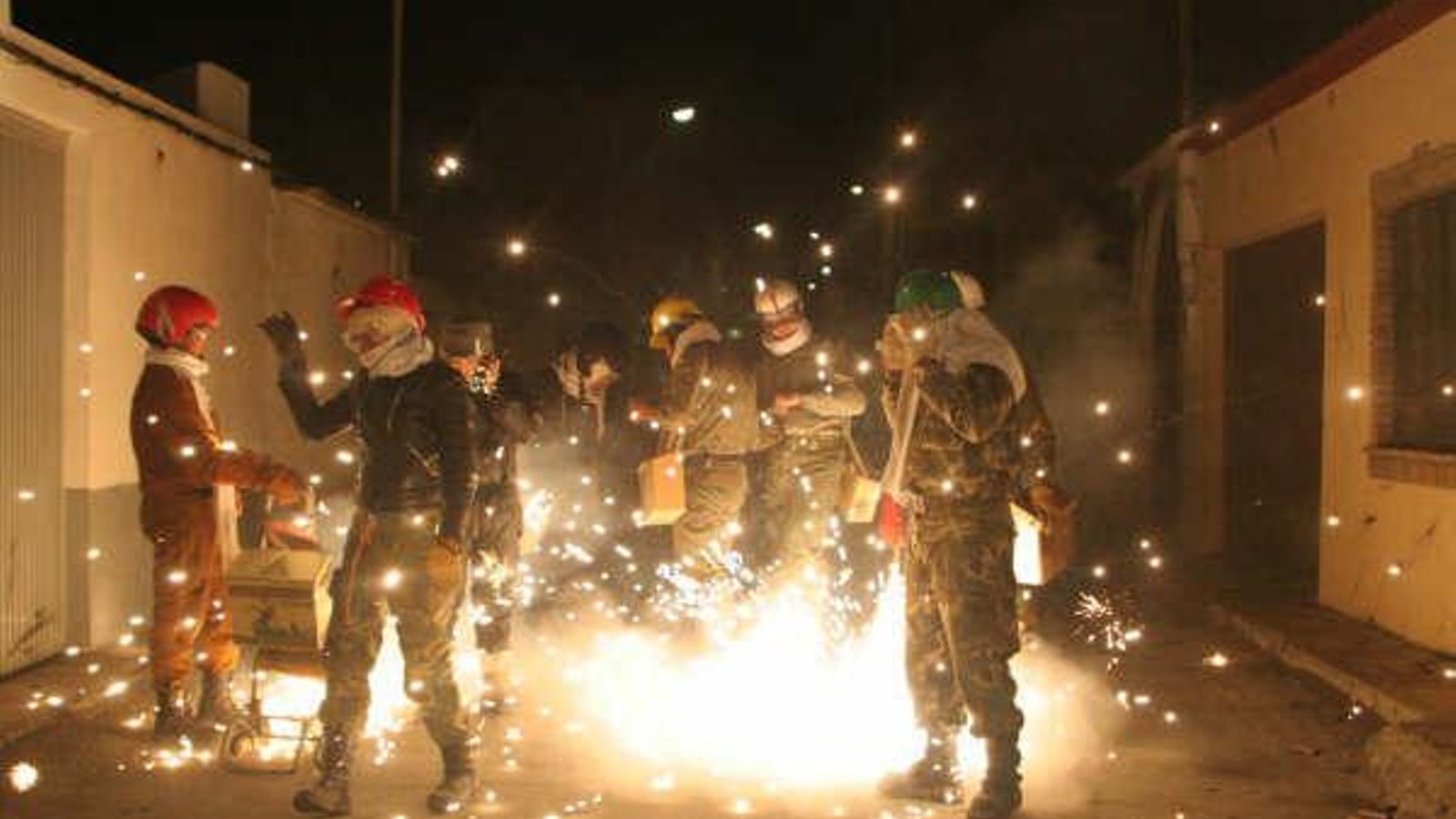 El fuego es protagonista cada año en enero por San Antón.