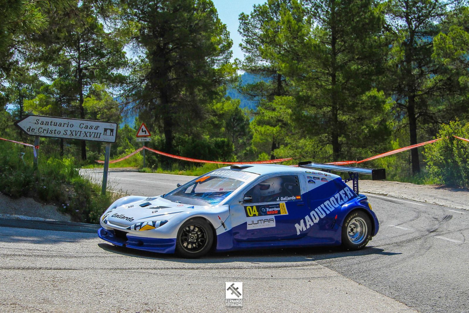 José Gallardo al volante de su Silver Car S1