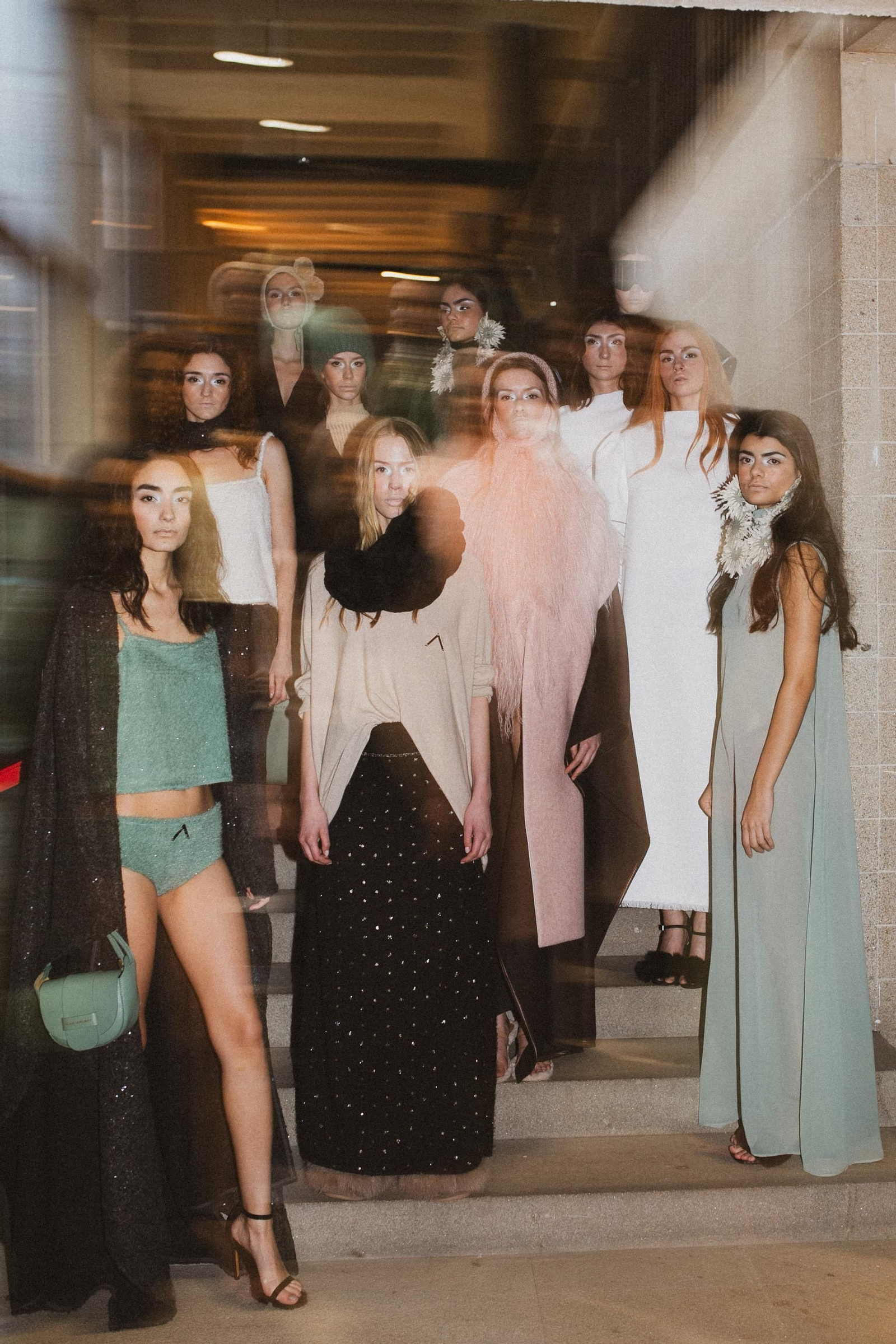 Modelos vistiendo la colección Solynieve de Pilar Dalbat.