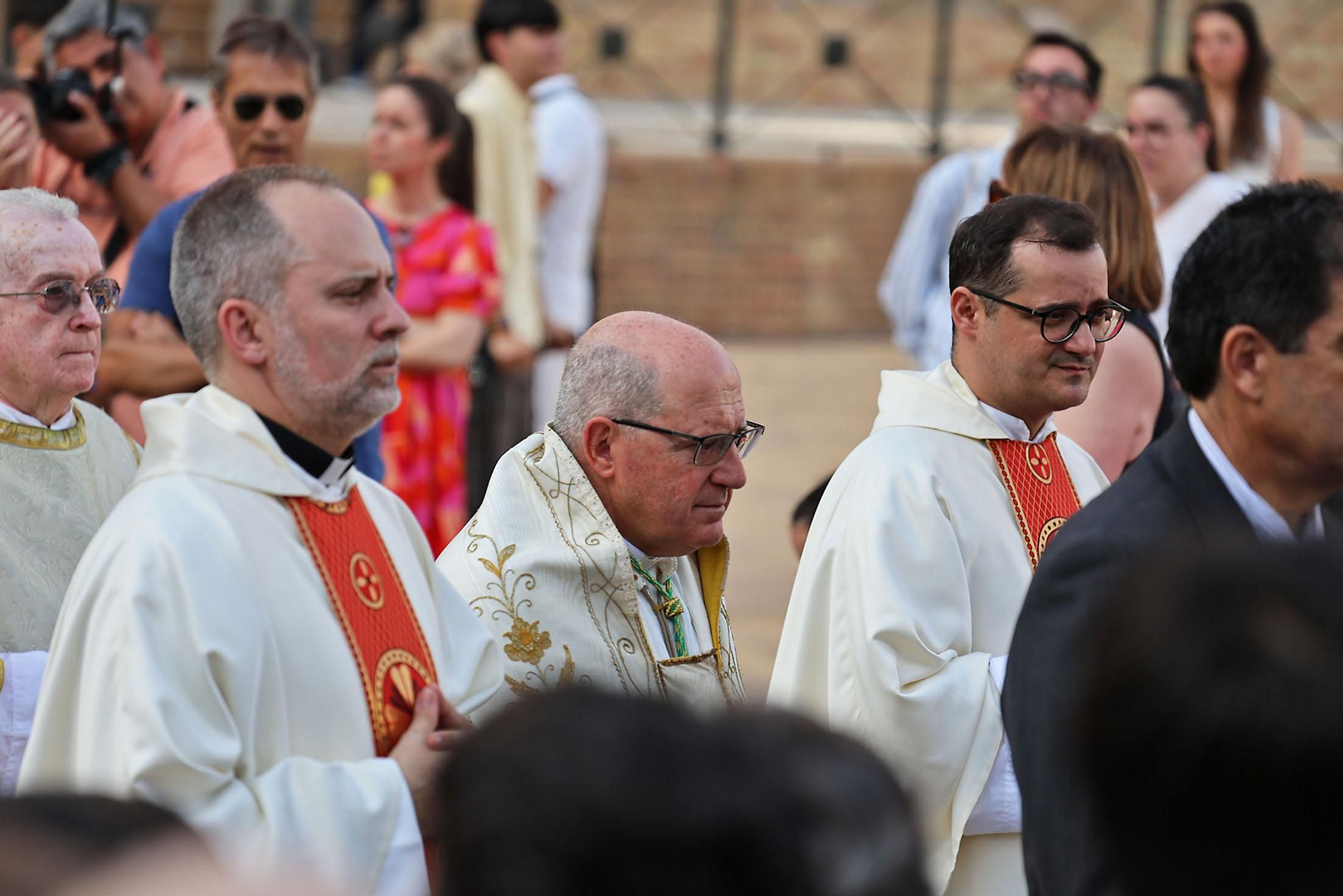Imágenes de la procesión del Corpus Christi por las calles de Huelva