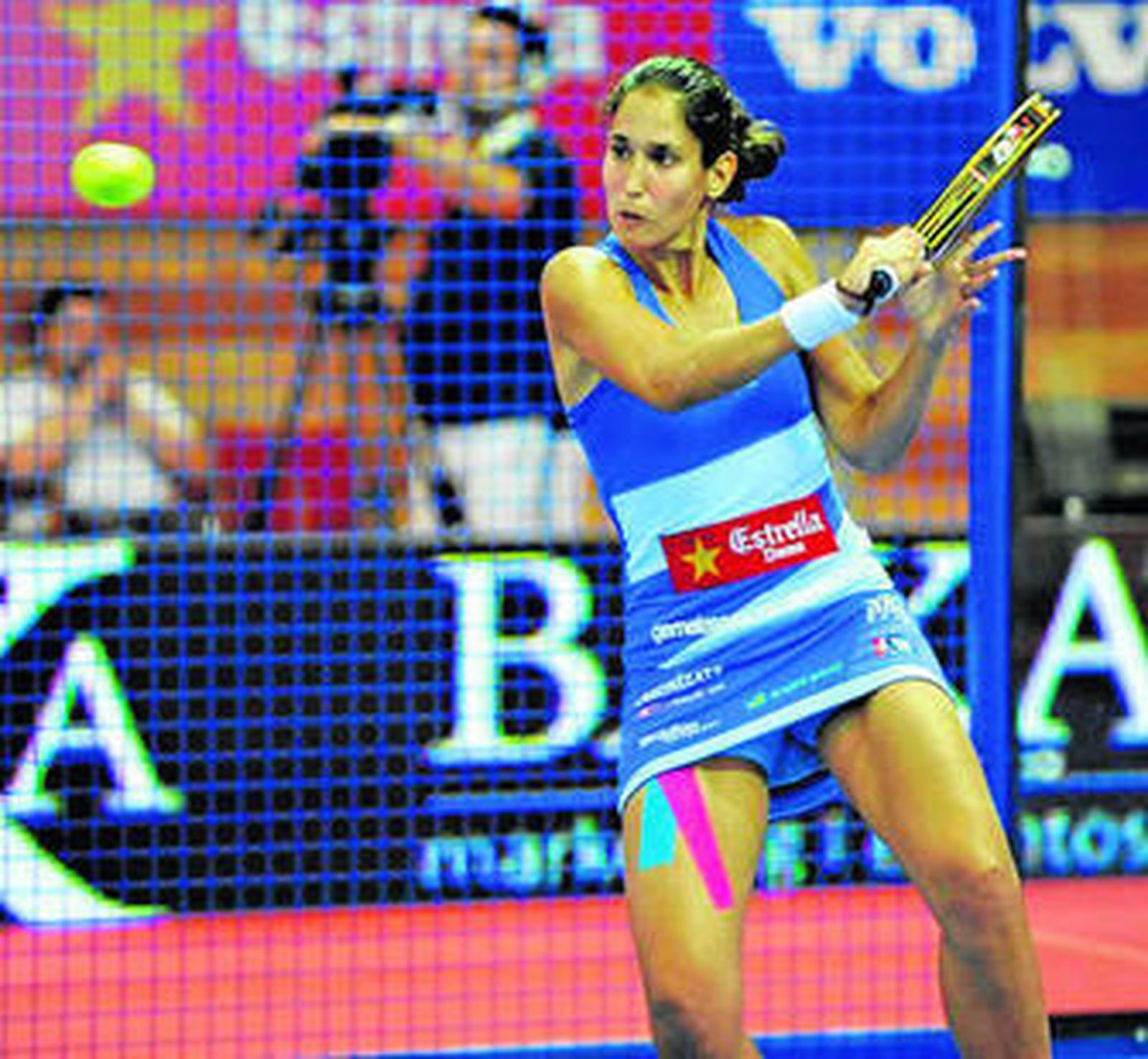 Una de las gemelas Sánchez Alayeto, en acción en Badajoz.