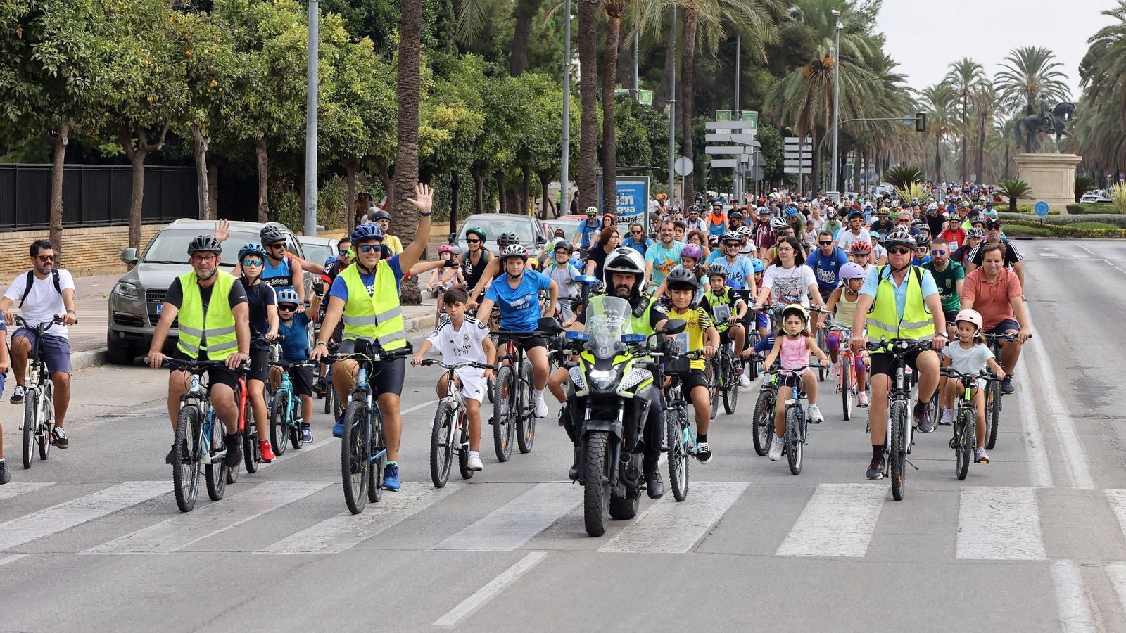 Búscate en el Día de la Bici Amistad por Jerez