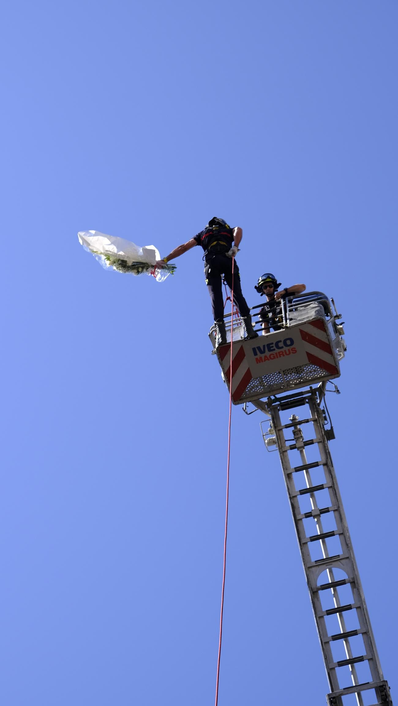 La ofrenda floral a la Virgen del Mar en la Feria de Almería 2025, en imágenes