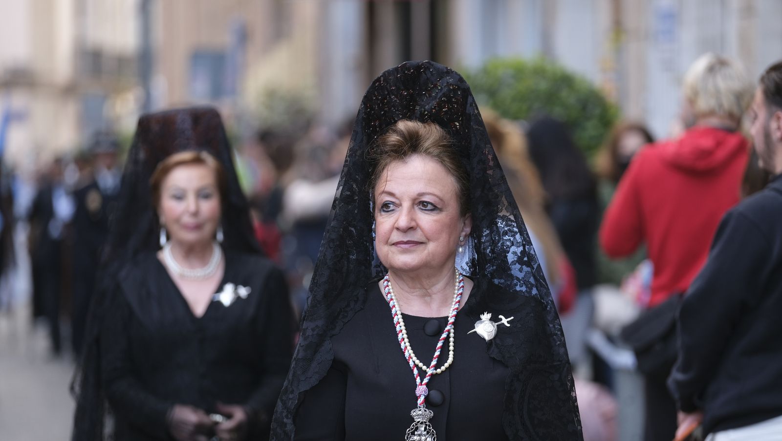 Procesión del Cristo del Amor en Almería, en imágenes