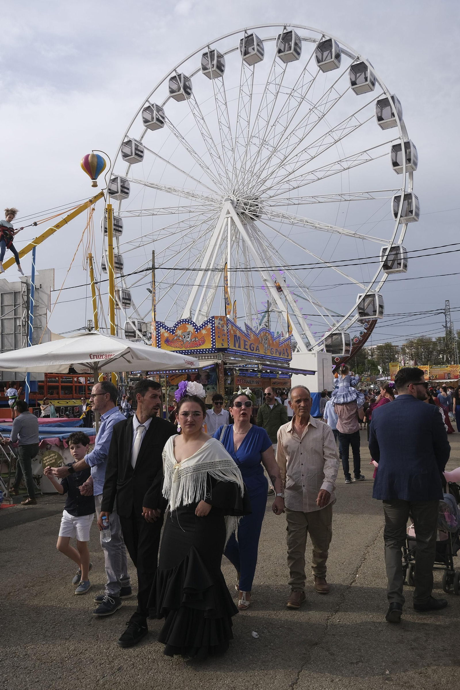 Ambiente un viernes de feria. La calle del infierno