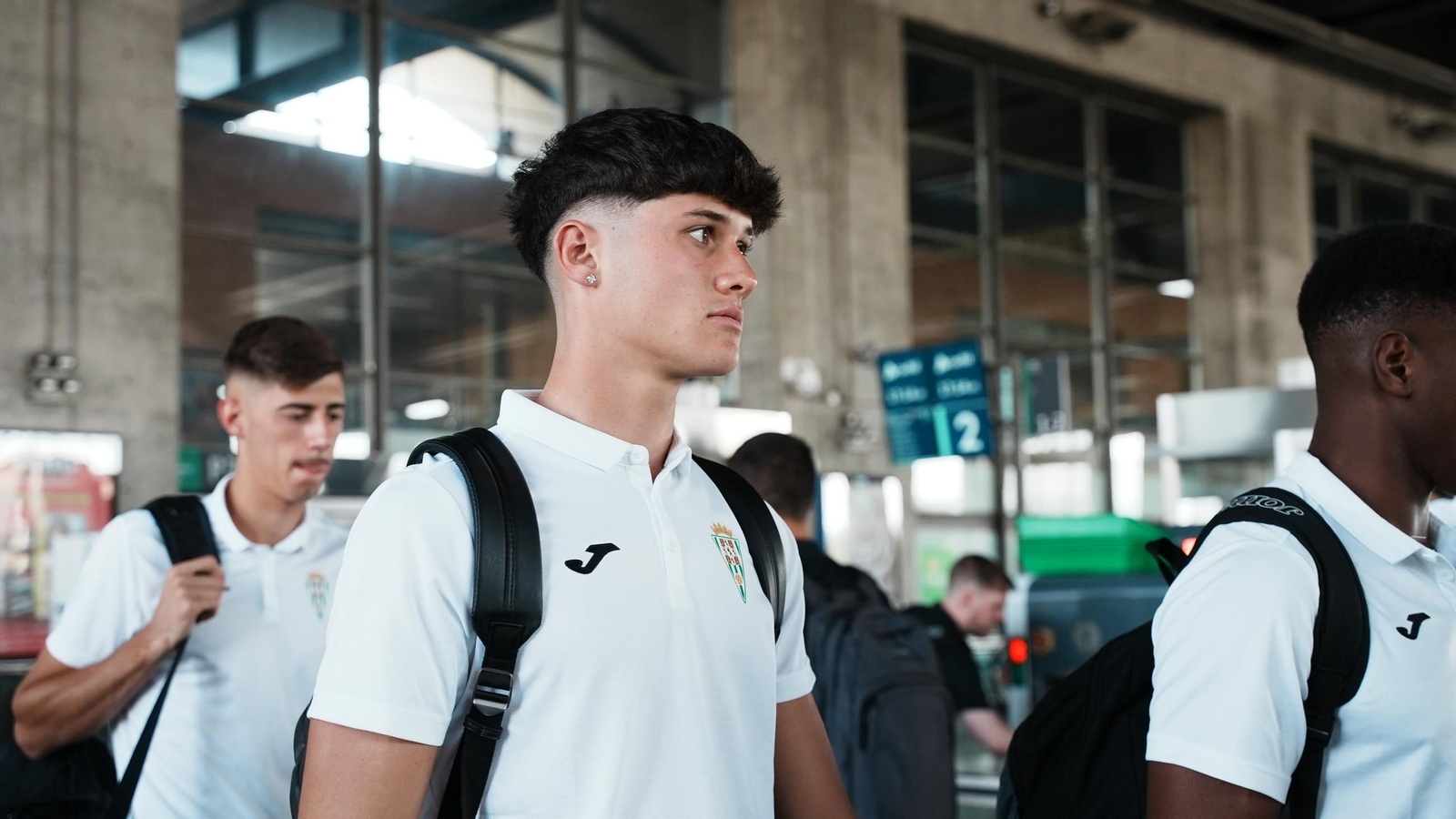 El Córdoba CF pone rumbo a su 'stage' en Oliva