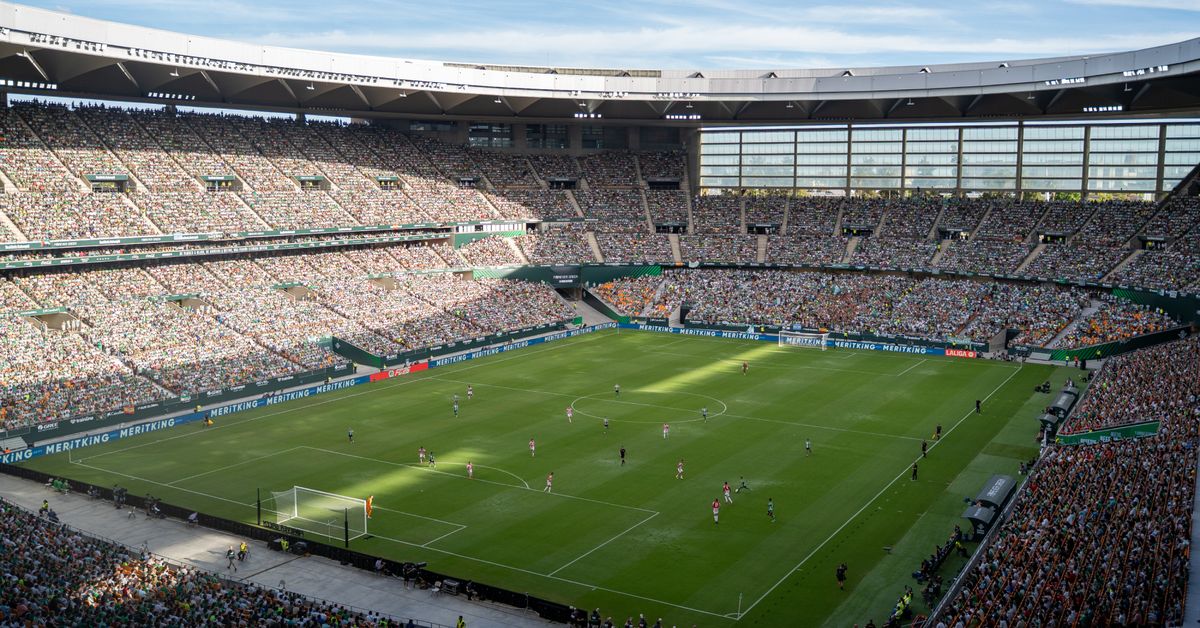 El Betis se cuela entre los 20 clubes con más público de Europa