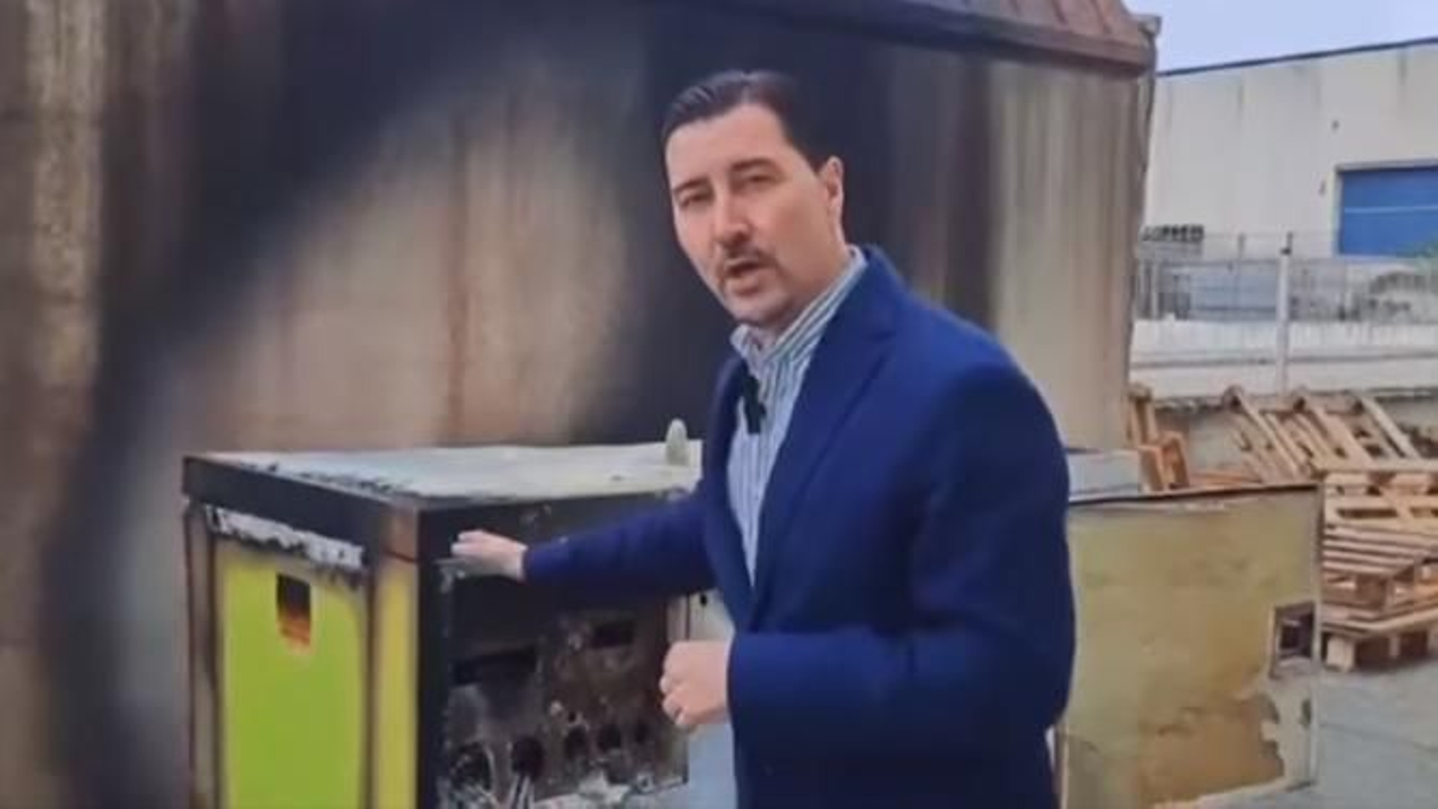 Captura del vídeo en el que Cristóbal Pérez lamenta el incendio del grupo electrógeno.