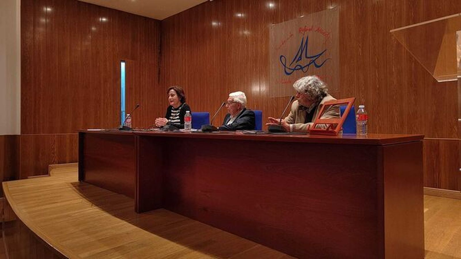 Un momento de la presentación del libro en la Fundación Alberti.