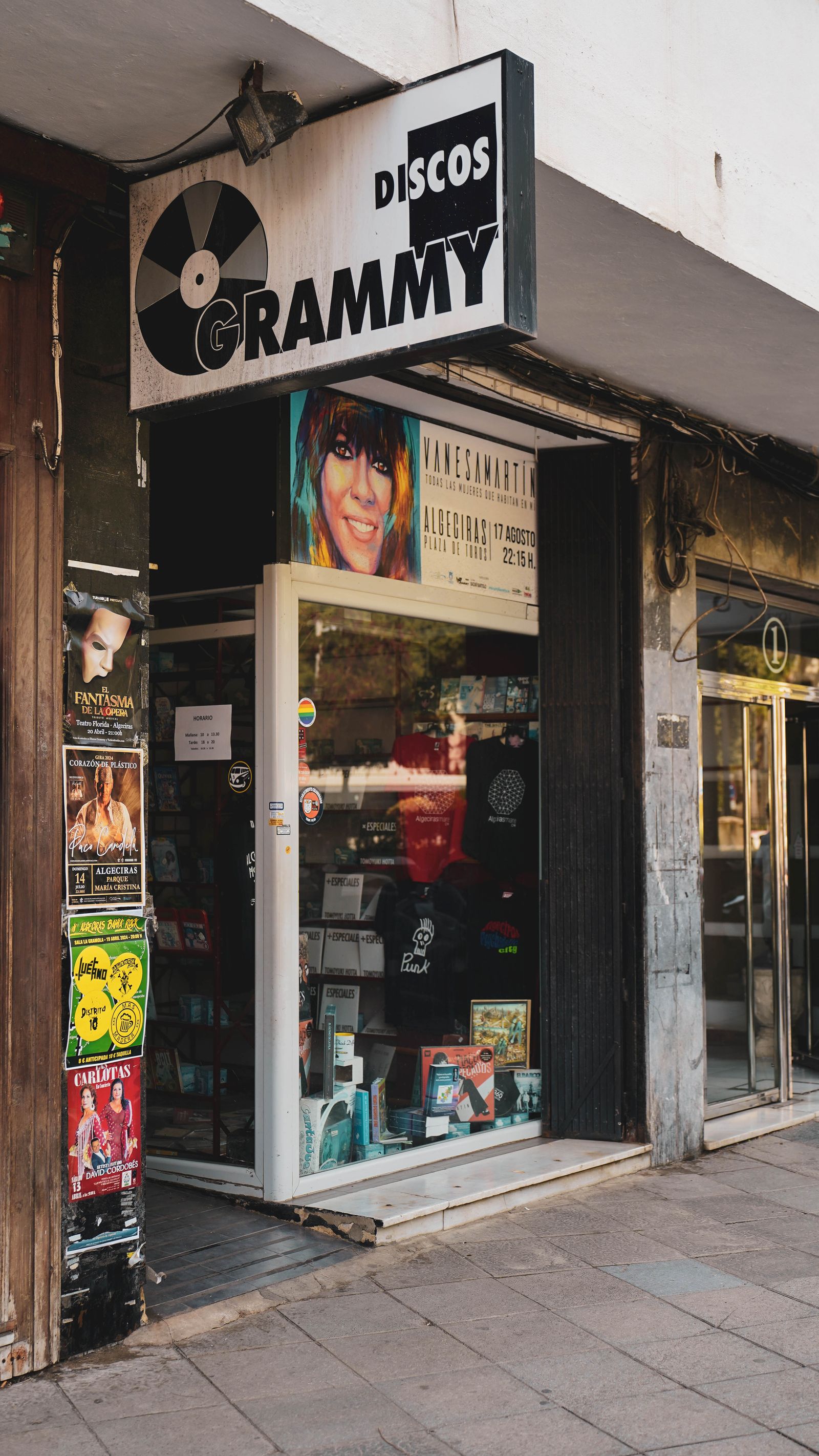 Imágenes de Discos Grammy en Algeciras