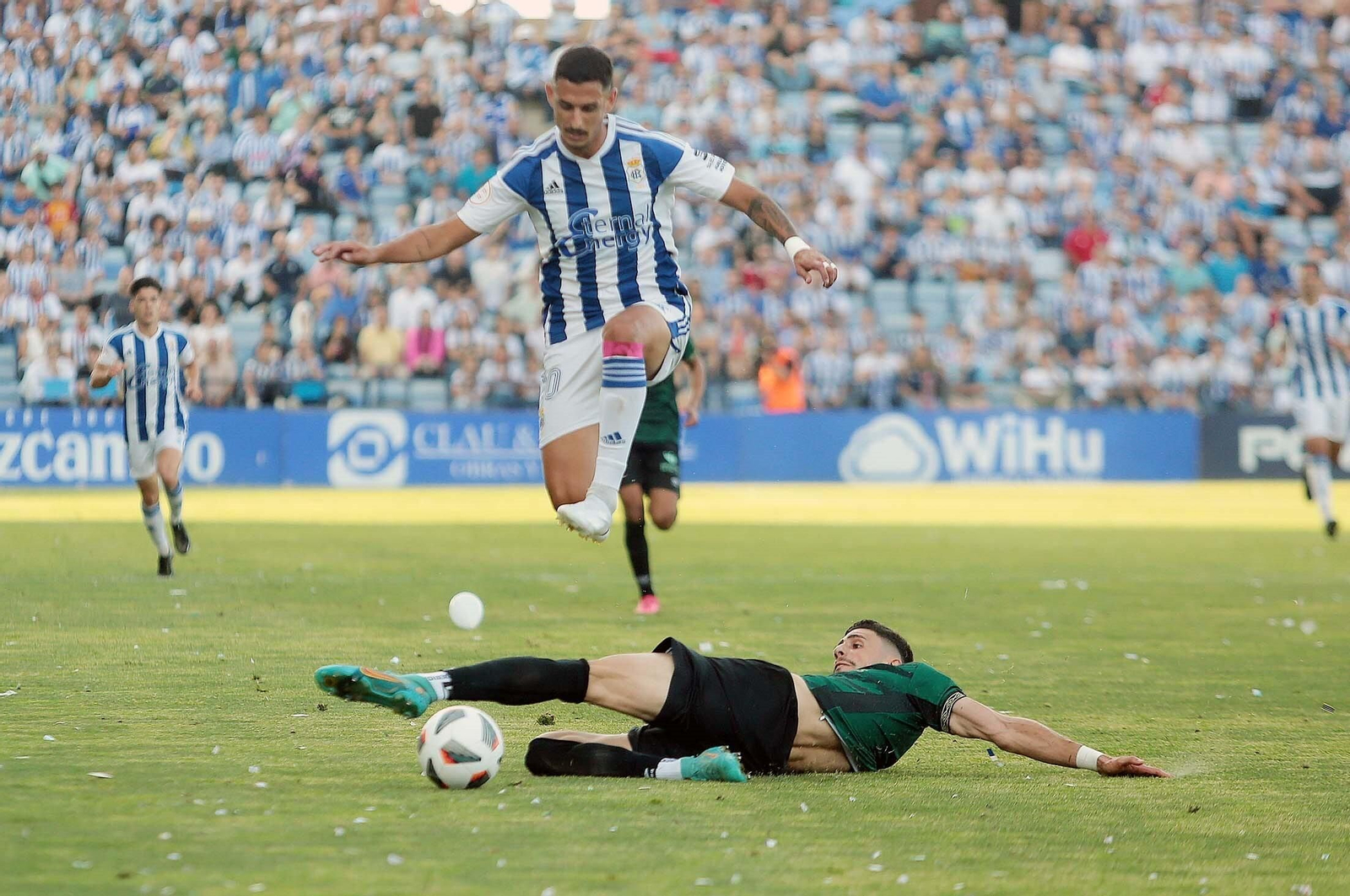 Las imágenes del ascenso del Recre a Primera RFEF