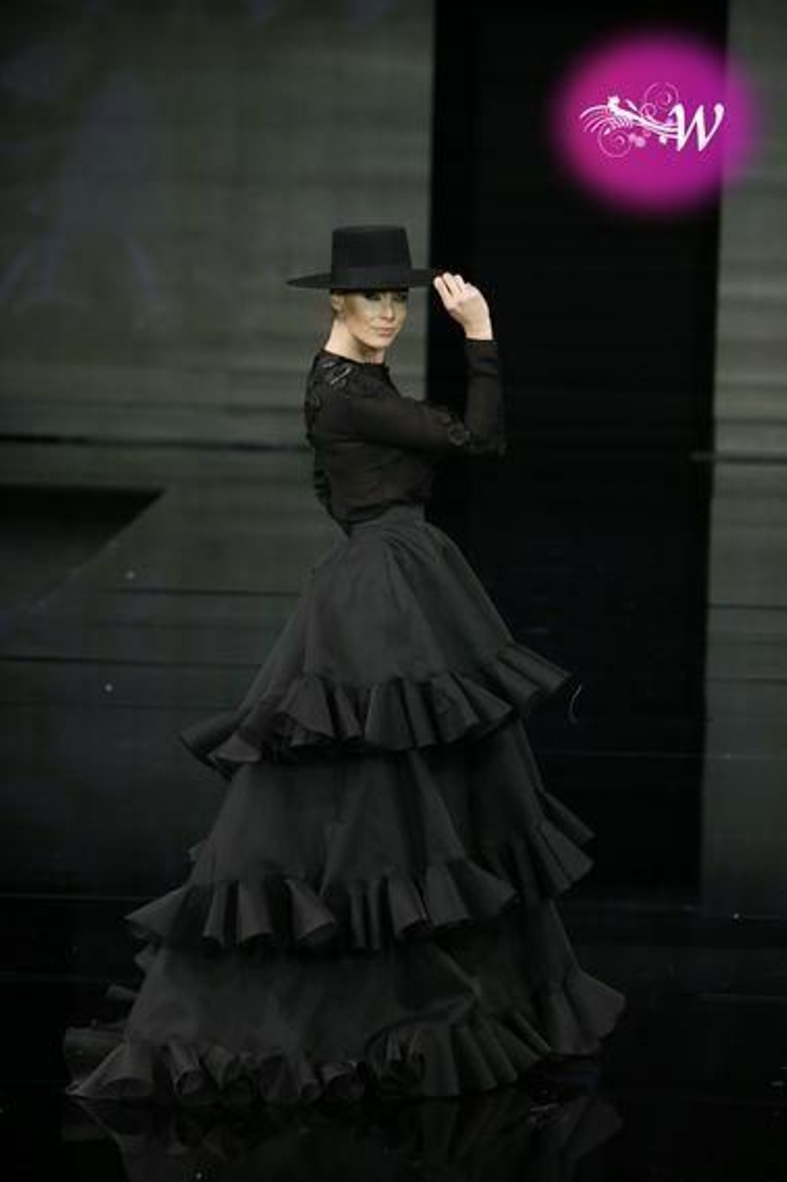 Cristo Báñez vuelve a SIMOF para presentar su colección de flamenca 2020, todas las fotos