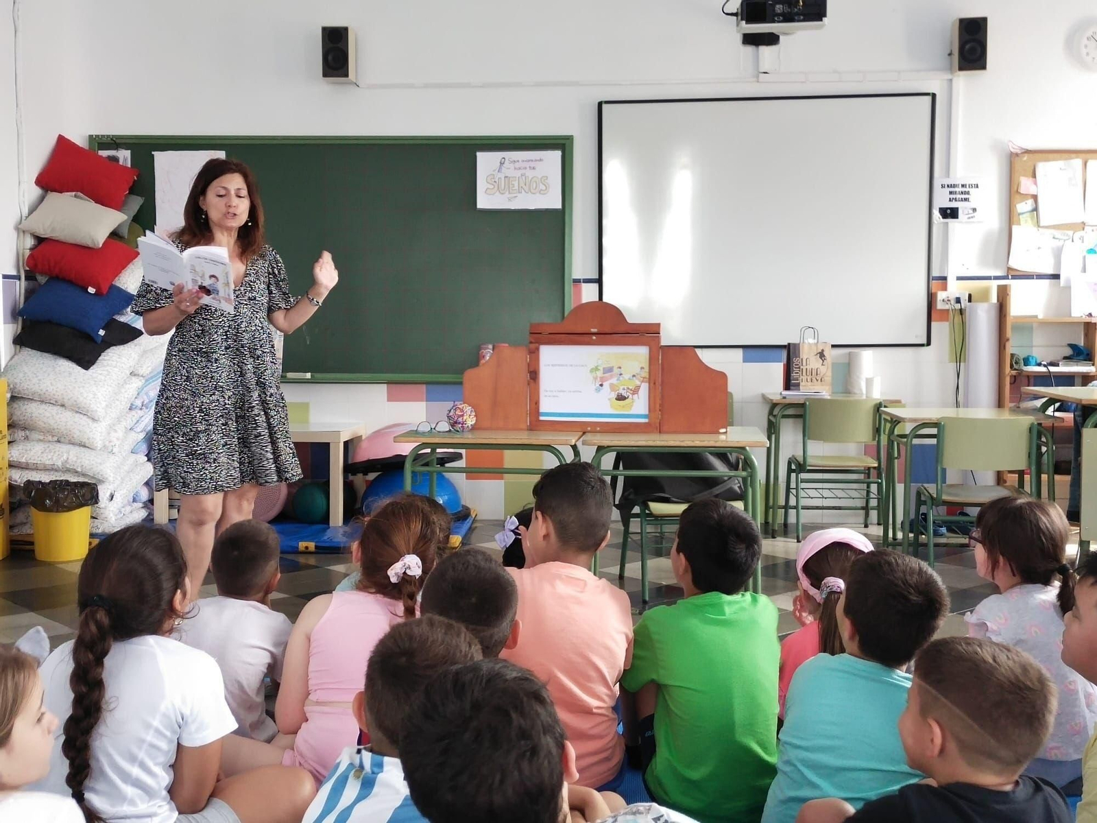 Un momento de la visita de Pepa Parra al colegio.