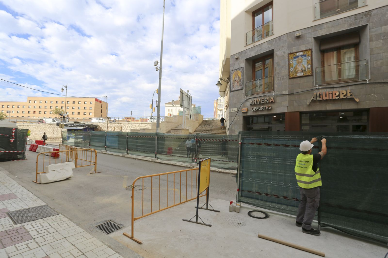 La calle Carretería de Málaga ya está en obras, en fotos