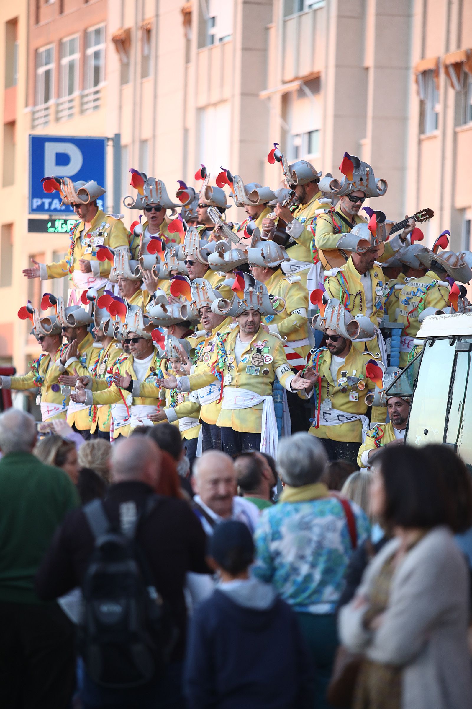 Las imágenes del carrusel de coros en el paseo marítimo