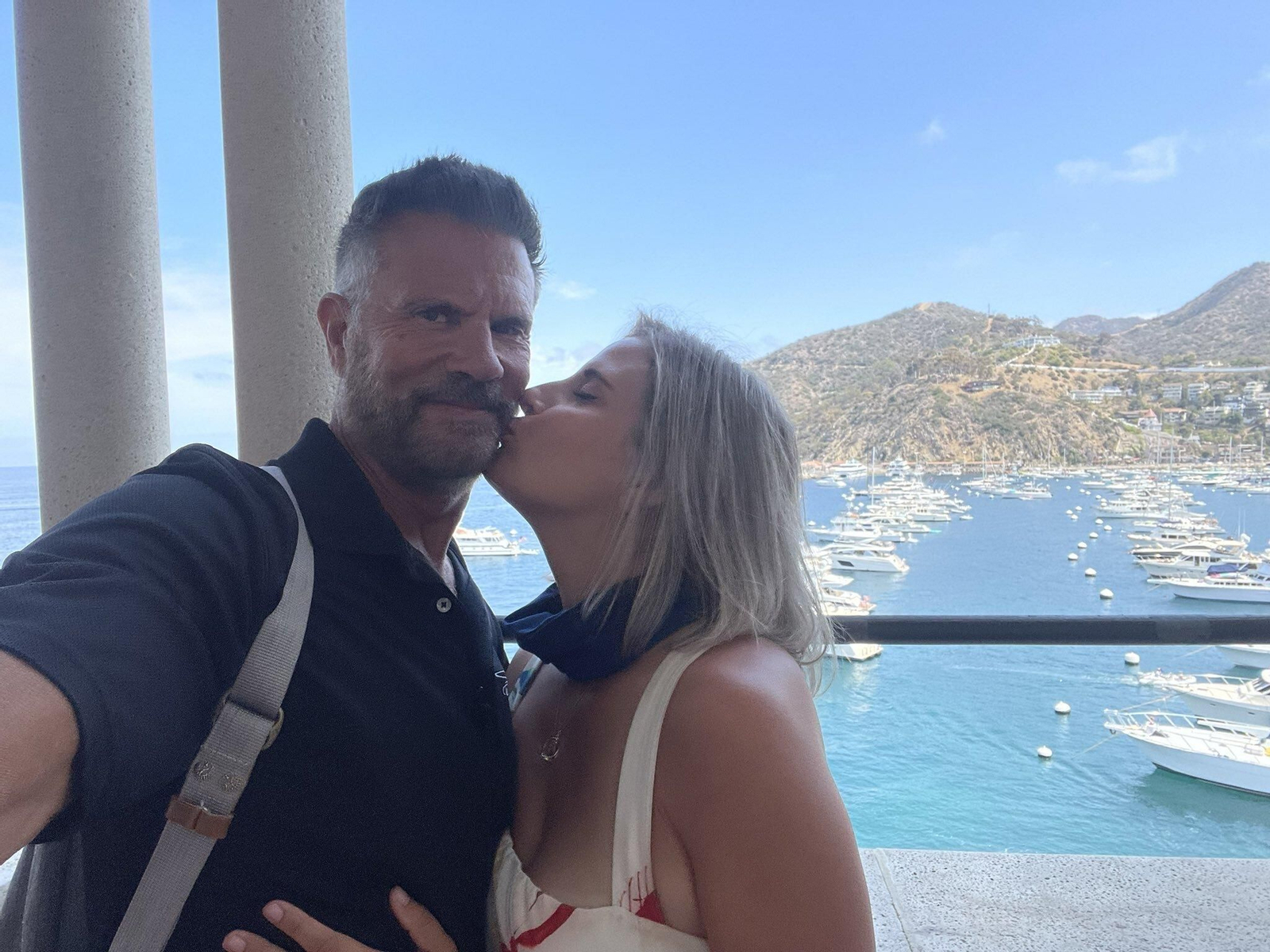 Lorenzo Lamas con su actual esposa en una imagen reciente.