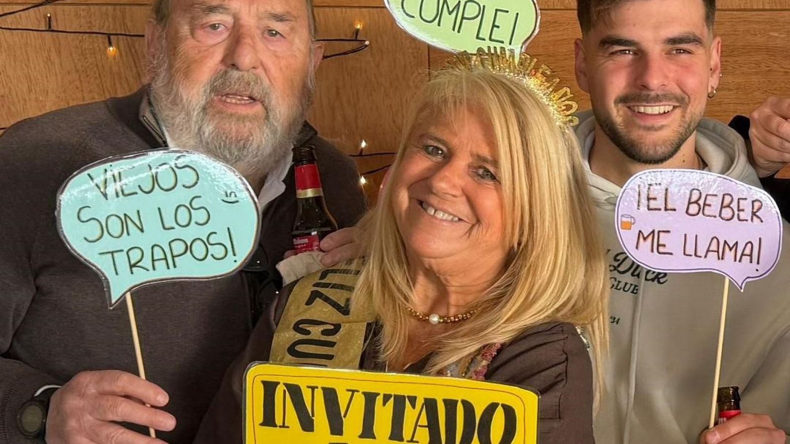 Carmen Rodríguez-Sánchez Wagener con su marido Pepe Esteller y su hijo Mario Esteller Rodríguez-Sánchez.