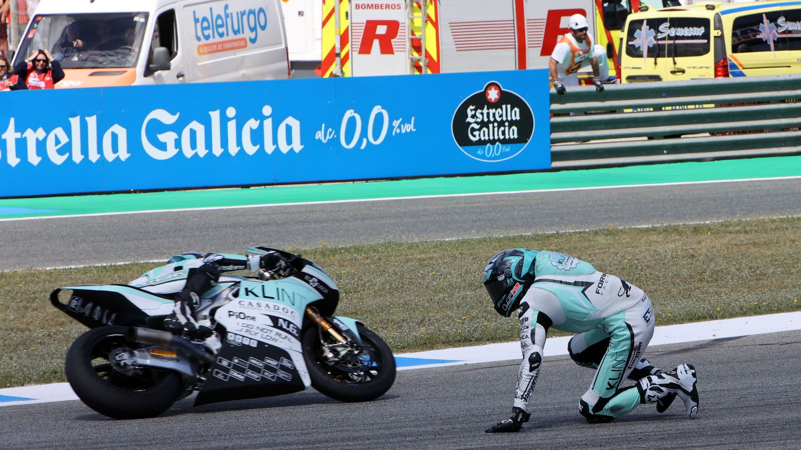 Imágenes de las caídas en las carreras del GP España en Jerez