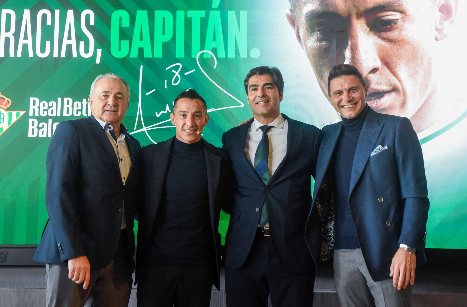 Las imágenes de la despedida de Andrés Guardado