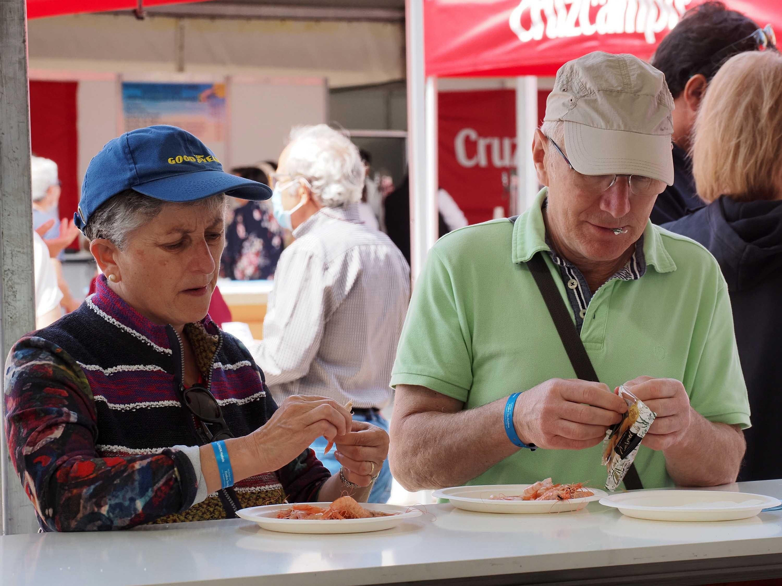 El espectacular ambiente de la Feria de la Gamba de Punta Umbría, en imágenes