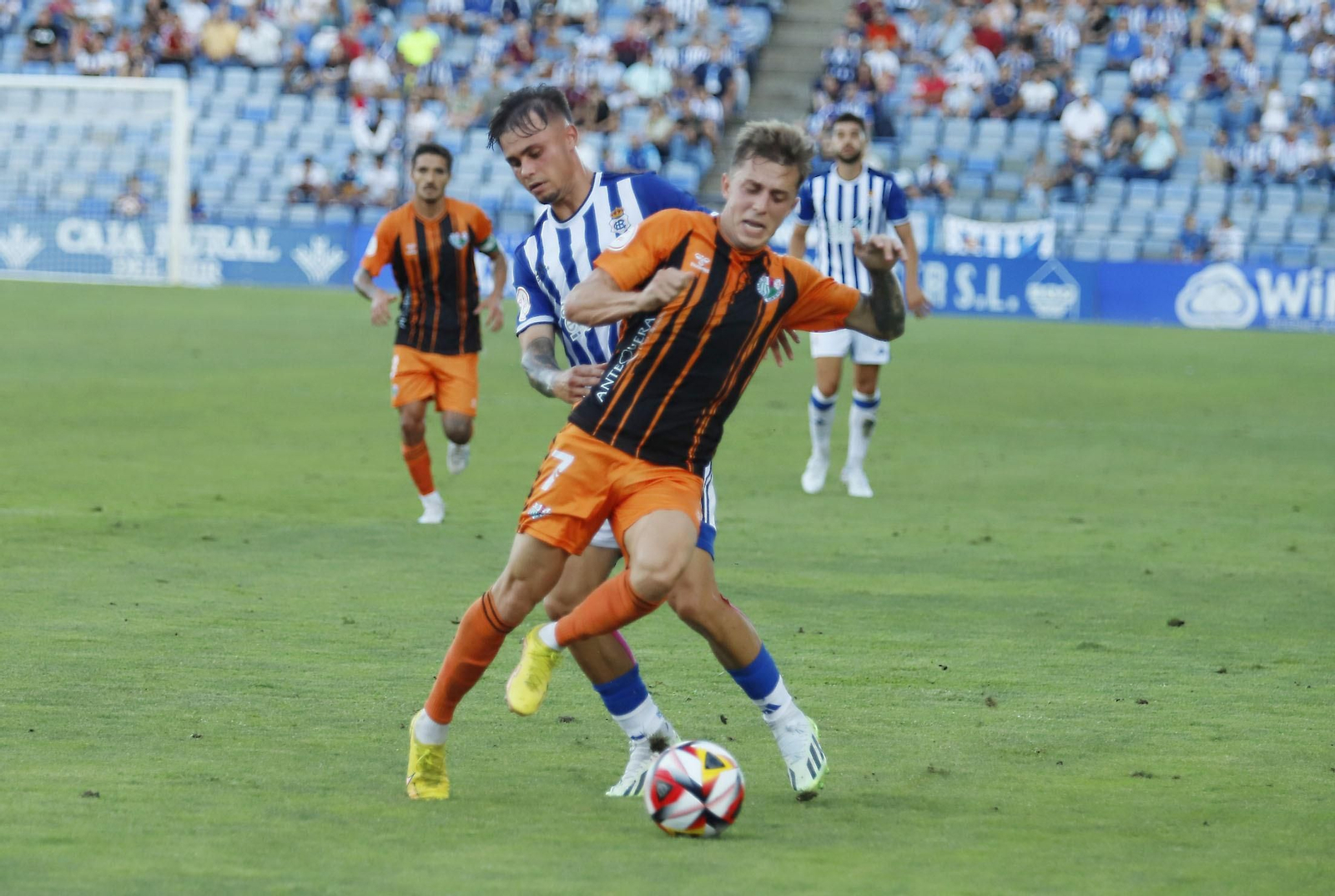 Imágenes del encuentro entre el Recreativo de Huelva y el Antequera CF