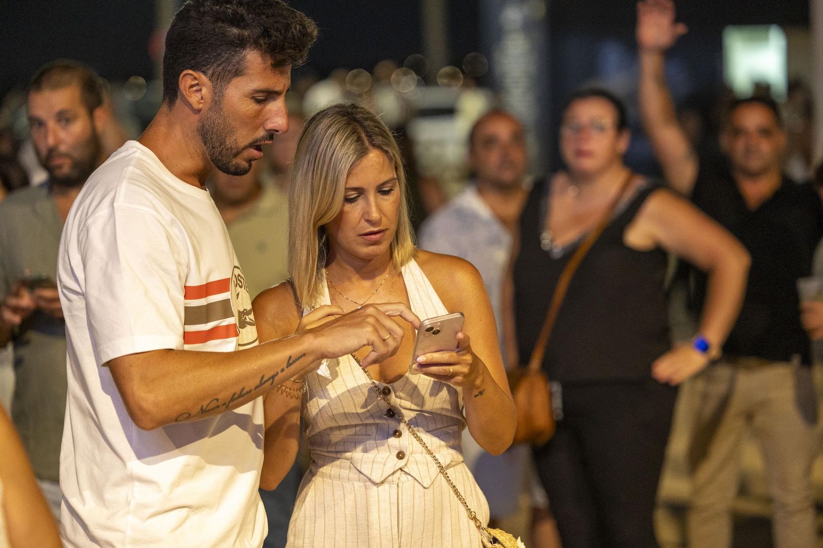 Búscate en el concierto de El Barrio en Concert Music en Chiclana