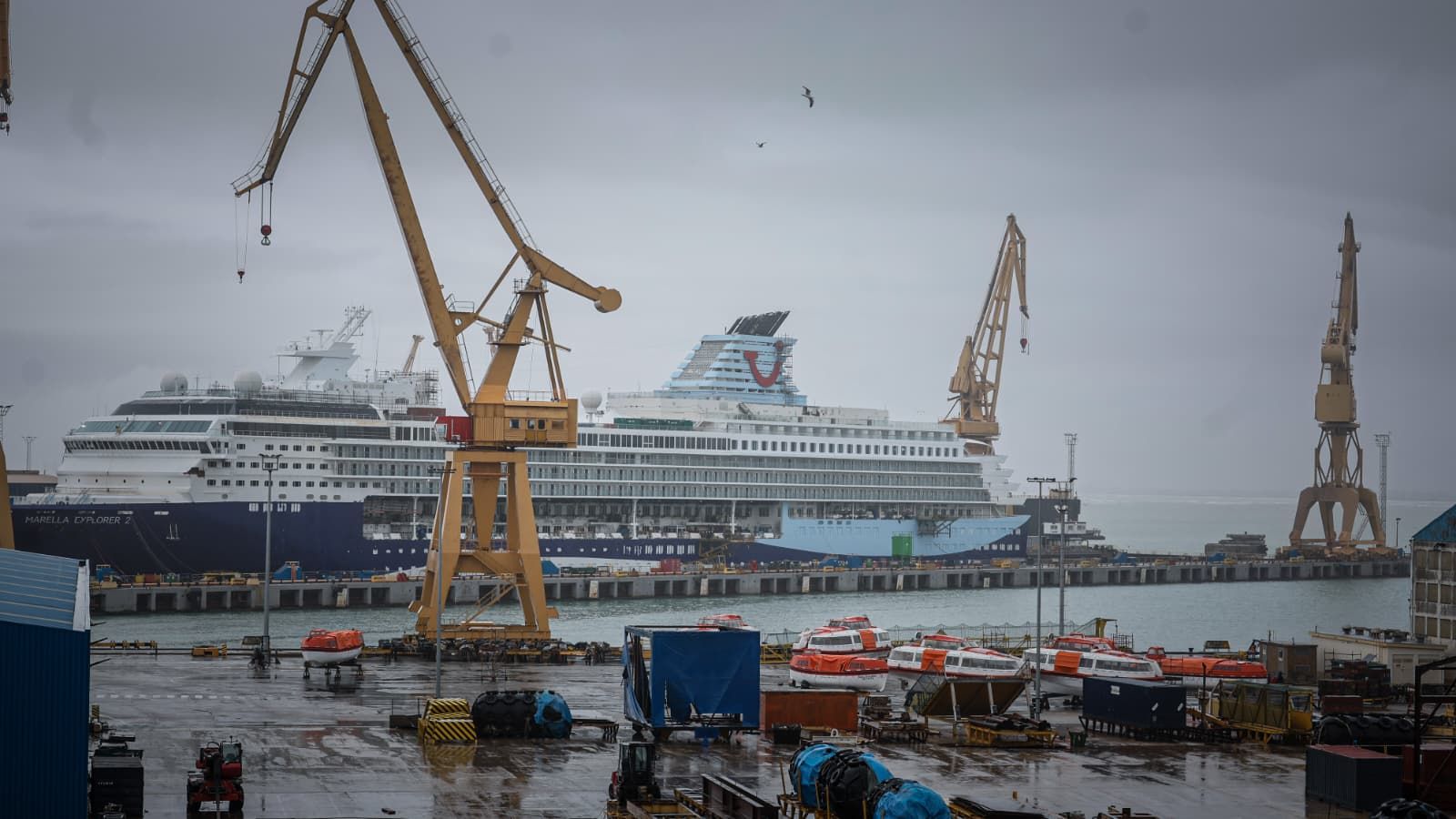 Actividad paralizada en el astillero de Navantia Cádiz, hace unos días.