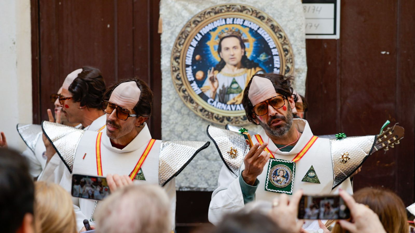 Así vive Cádiz su primer sábado de Carnaval 2025: búscate entre las imágenes del día en la calle