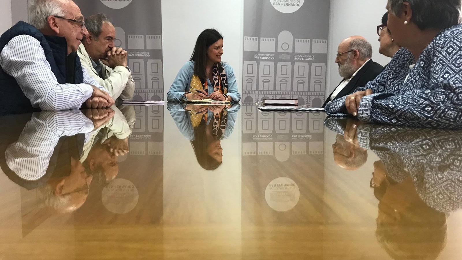 Reunión de la comisión 'pro-restauración' con la alcaldesa.