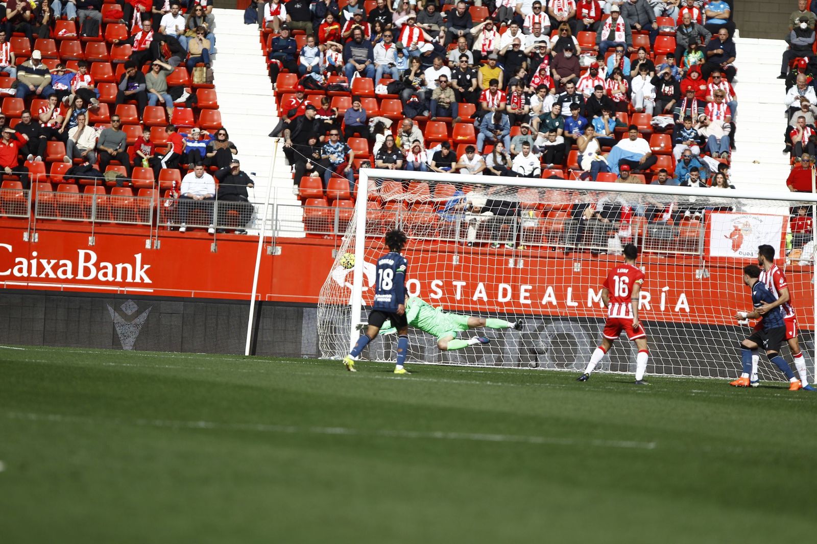 Las imágenes del partido U.D. Almería - A.D. Ceuta