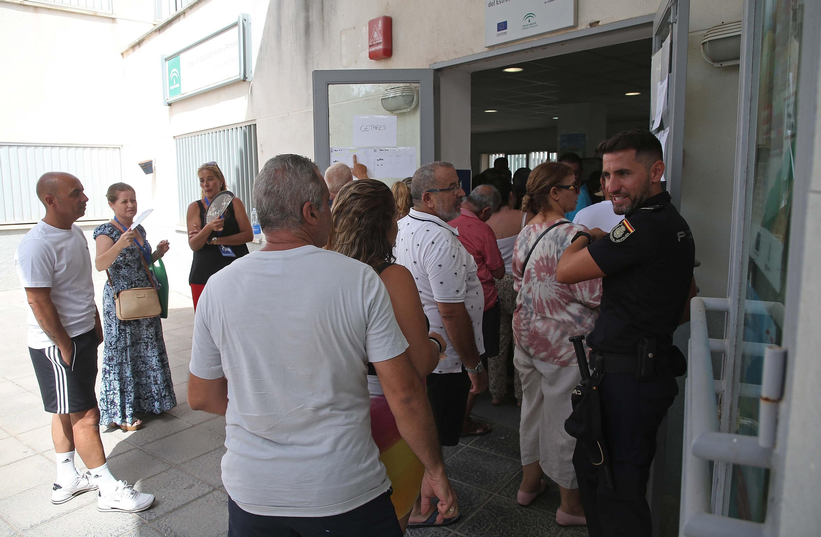 La jornada electoral en Algeciras, en imágenes