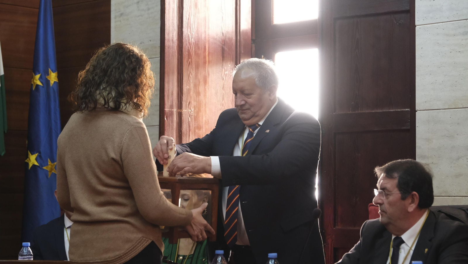 Imágenes de la investidura del nuevo Alcalde de Vera, Alfonso García Ramos