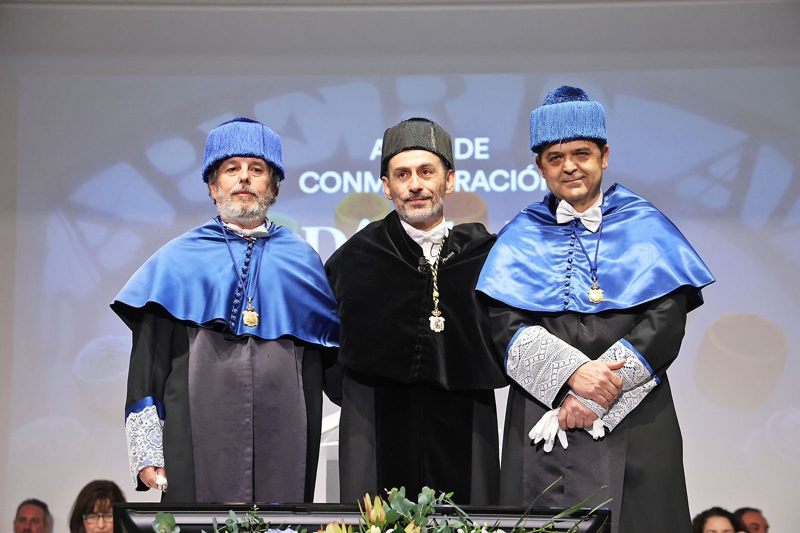 Fotografías de la investidura de los nuevos doctores y doctoras en el acto del 3 de marzo de la universidad de Huelva