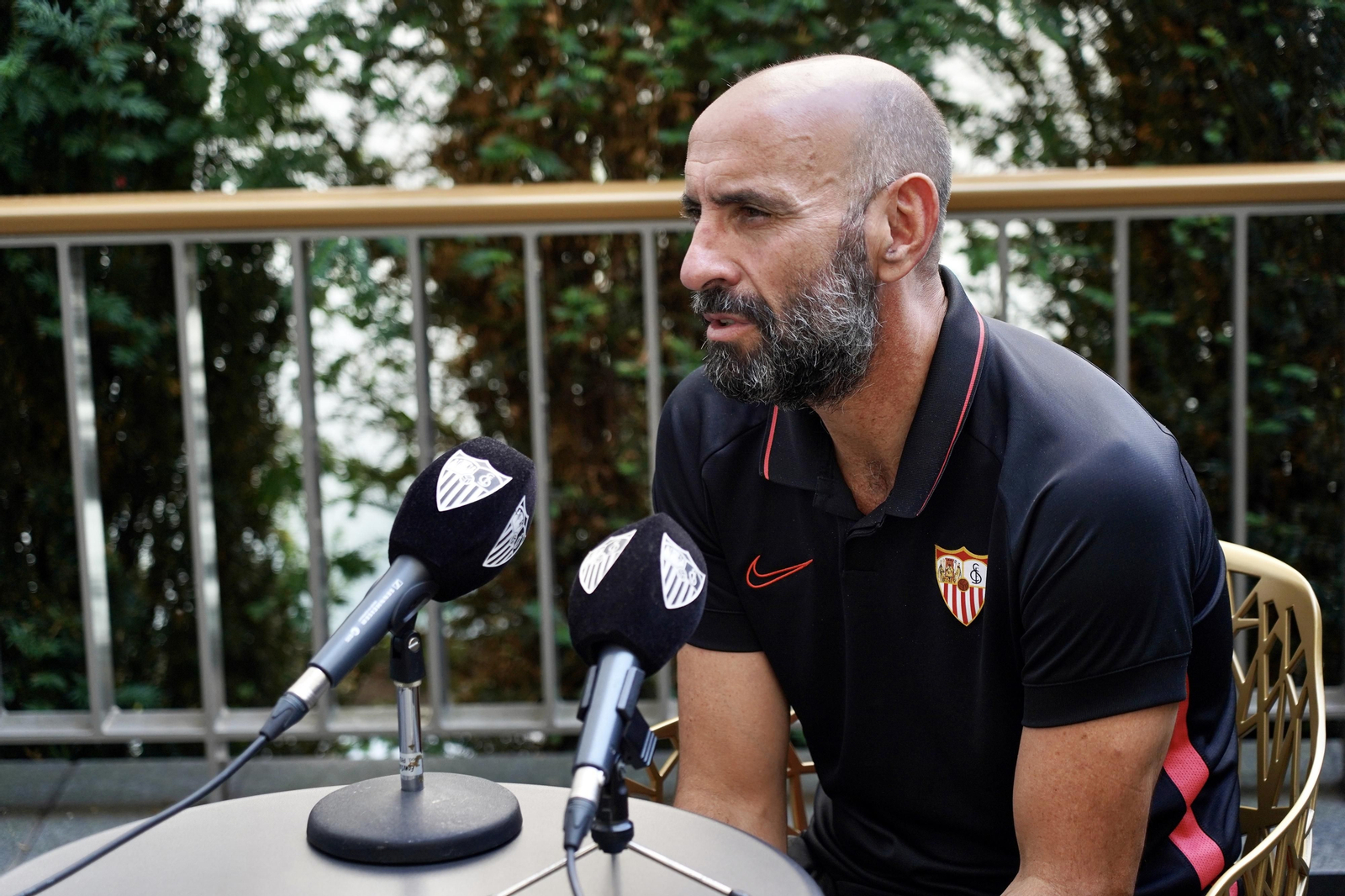 Monchi, durante una de sus comparecencias en SFC Radio desde Alemania.