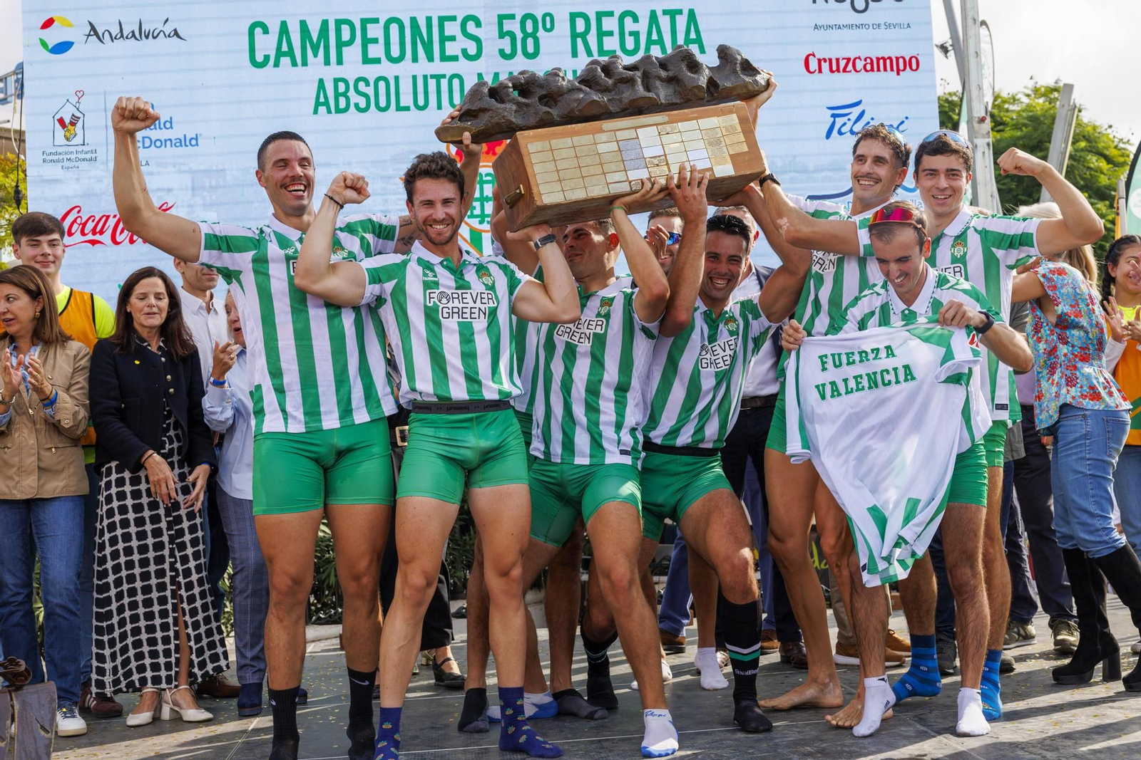 Las fotos de la regata Sevilla-Betis 2024: nuevo triunfo del Betis