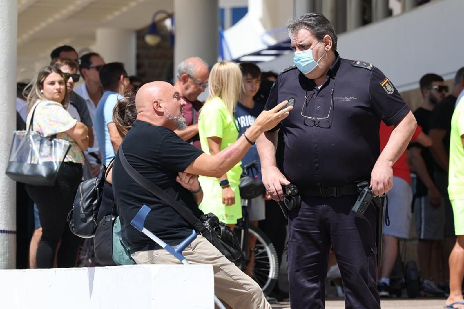 Imágenes del incendio en el Paseo Marítimo de Cádiz
