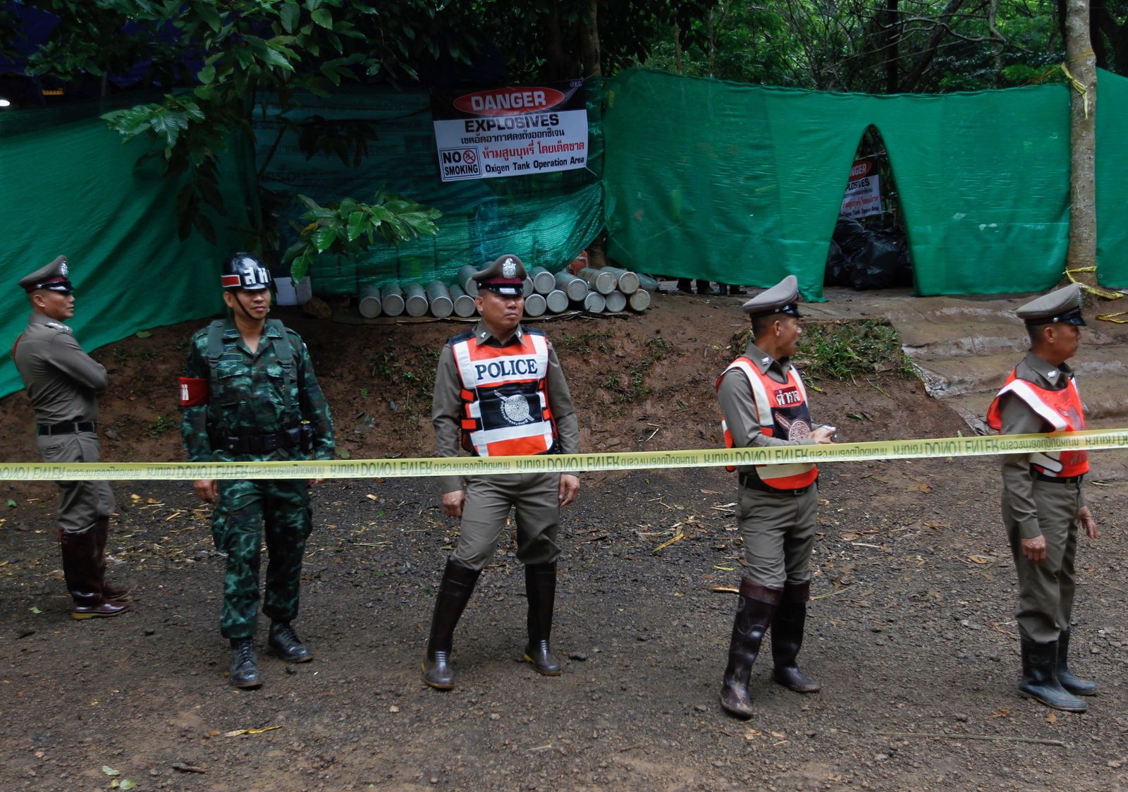 Rescate de los niños atrapados en una cueva de Tailandia
