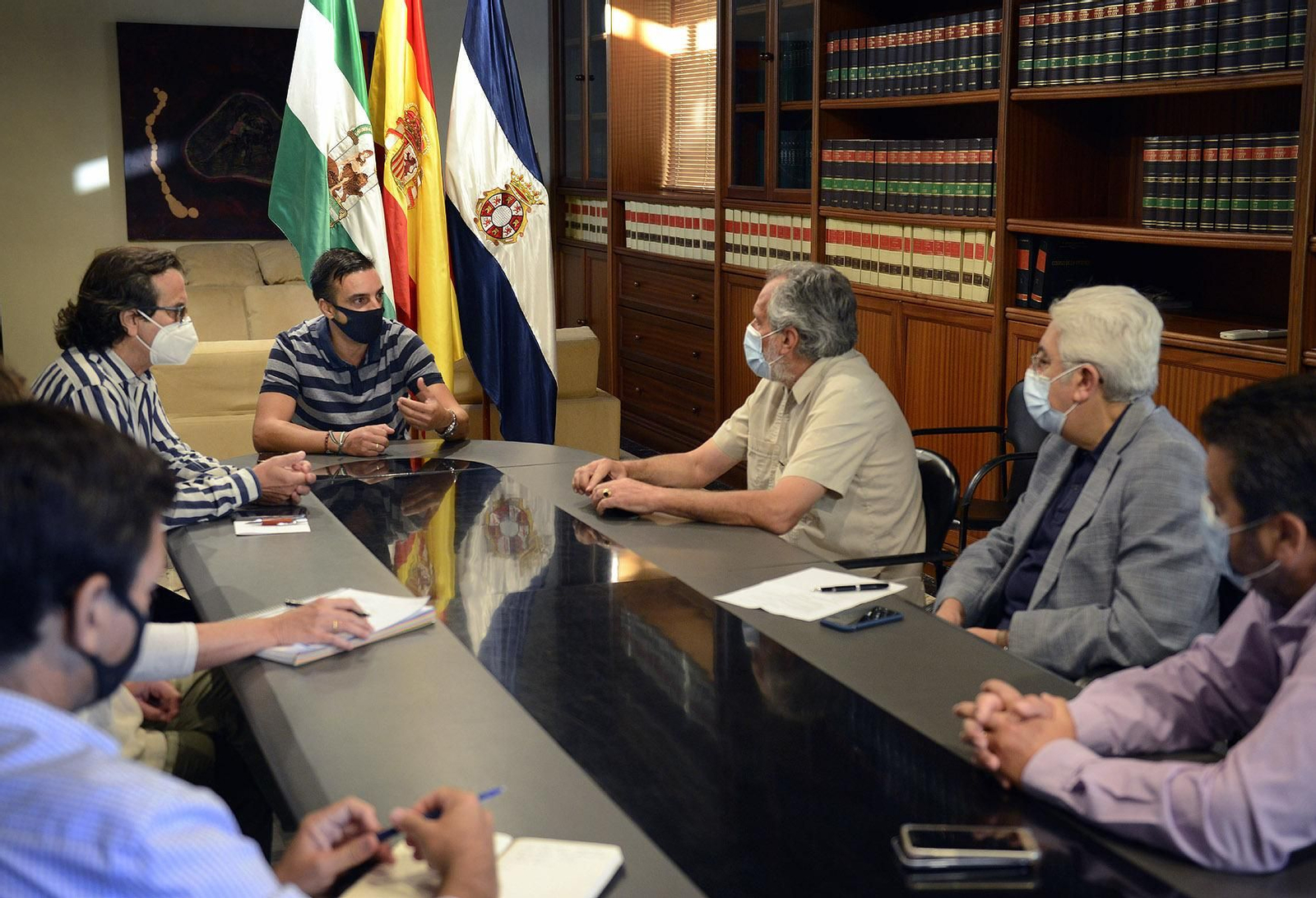 Un momento de la reunión celebrada en Urbanismo. Un momento de la reunión celebrada en Urbanismo.