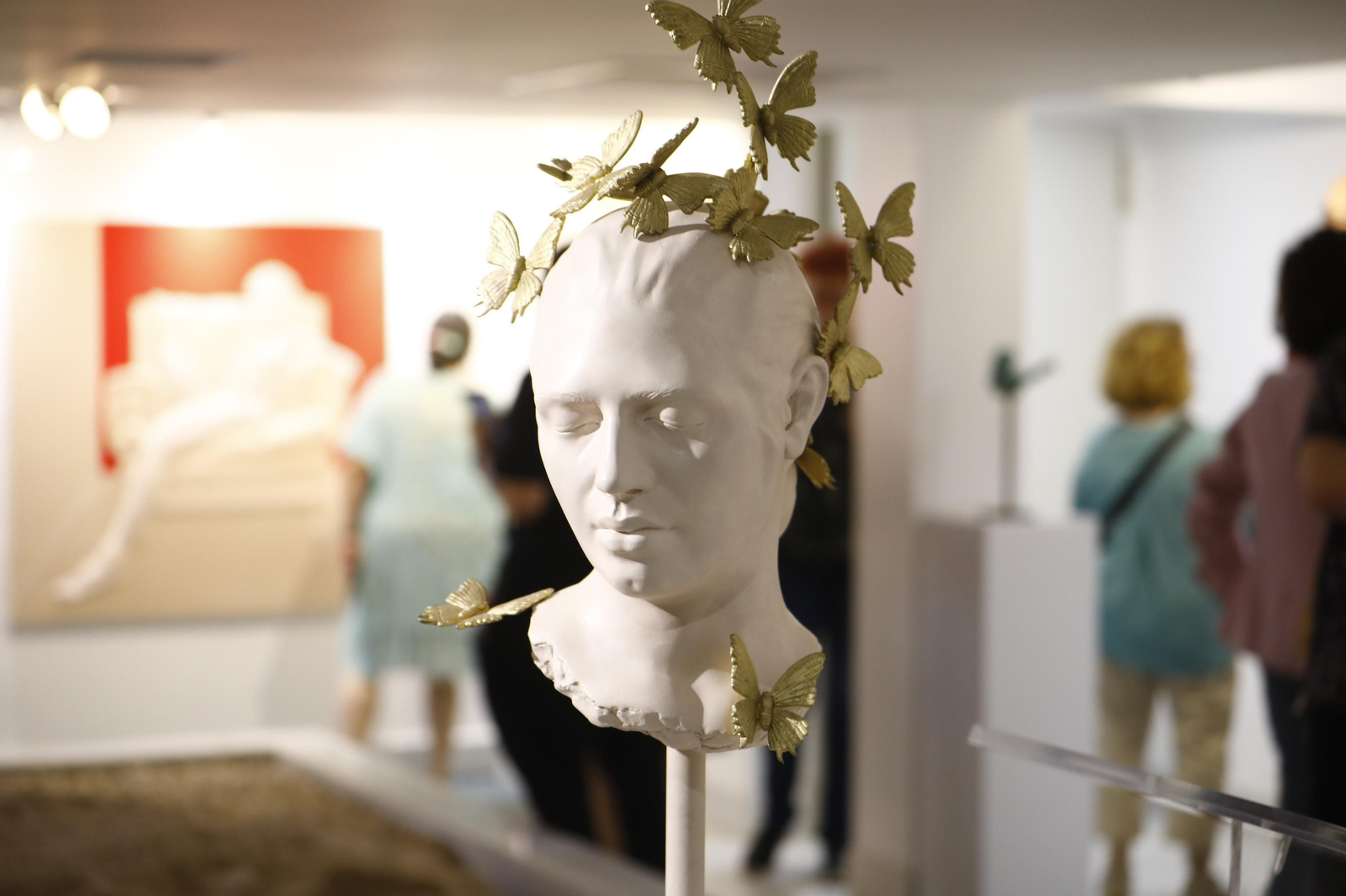 La exposición 'Menos es Más' de Belmonte en el Colegio de Abogados de Córdoba, en imágenes