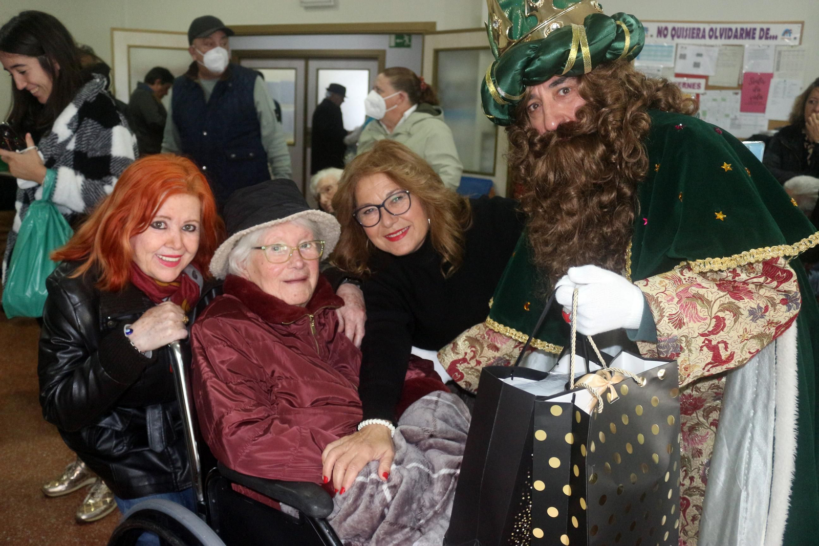 Visita de los Reyes al Centro de Alzheimer 'Las Canteras'