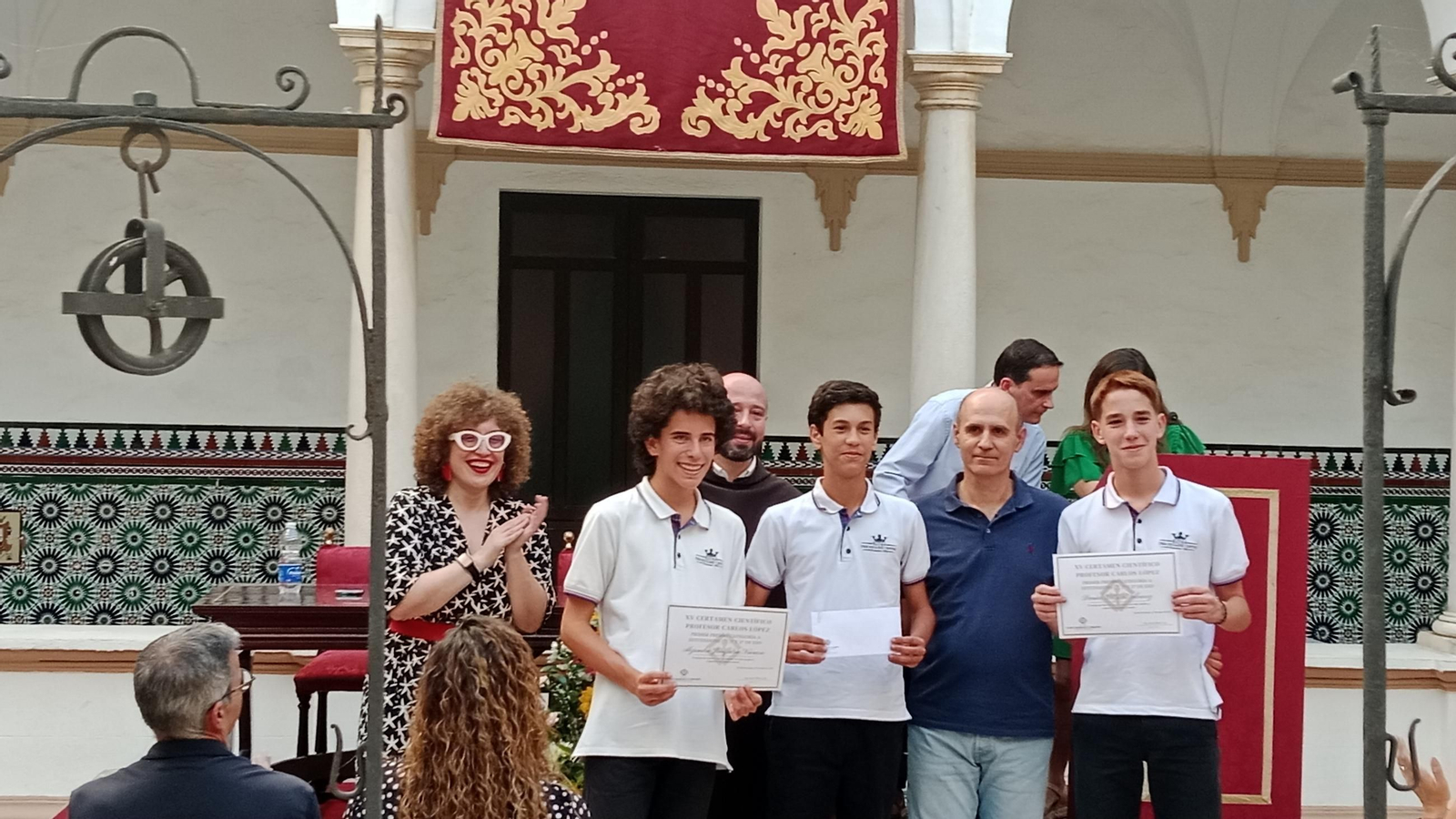 Entrega de premios del certamen escolar de ciencias Carlos López en San Fernando