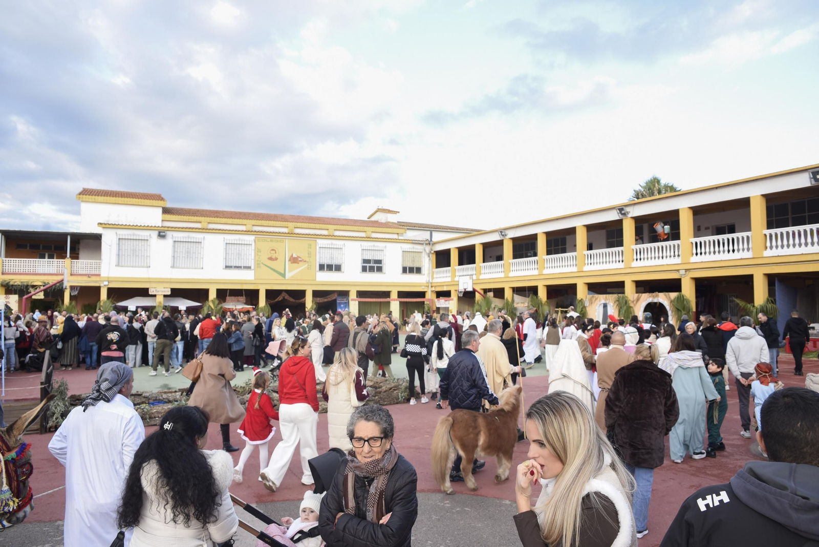 Fotos del belén viviente del Colegio Salesianos de La Línea