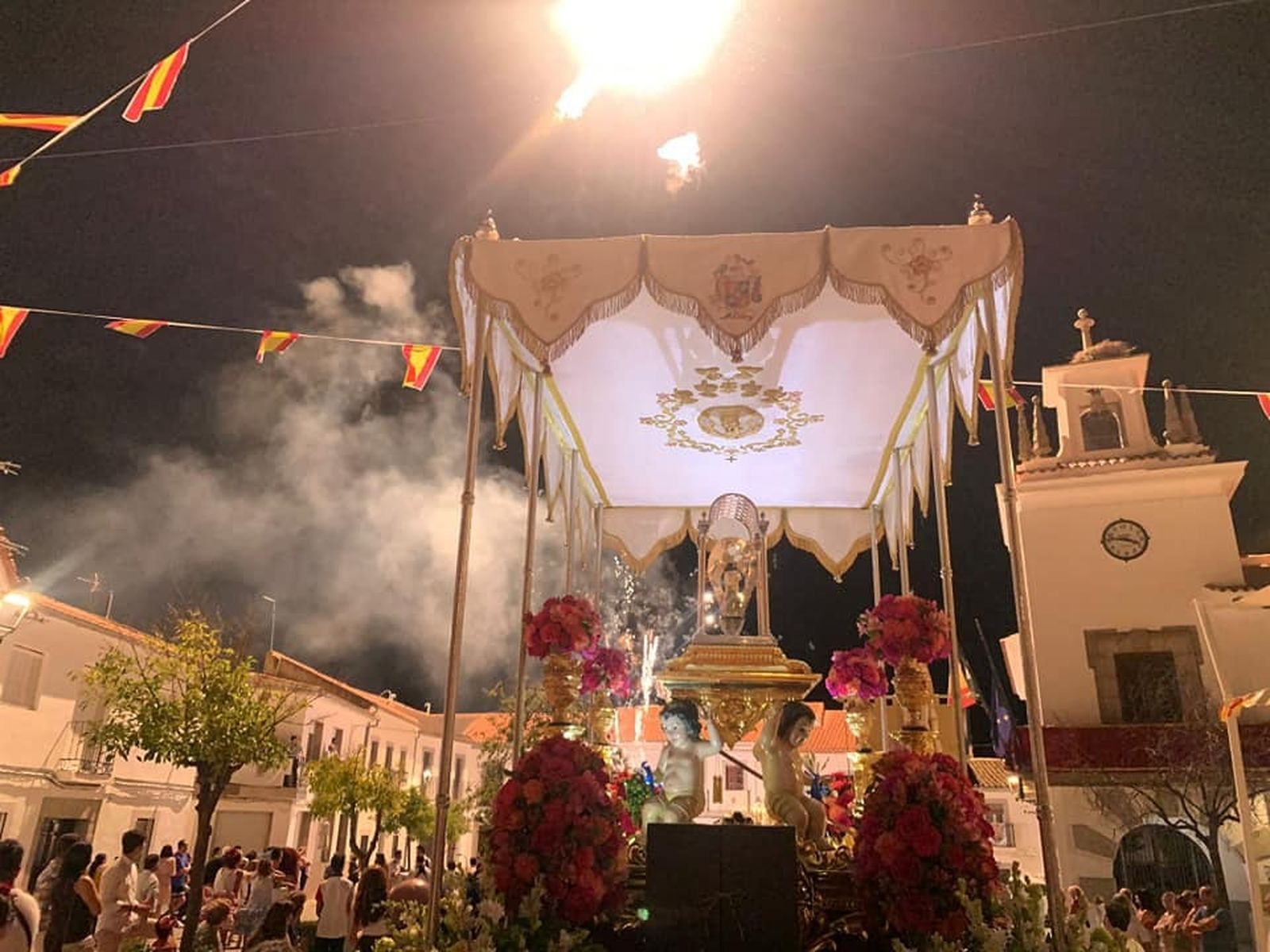El espectacular recibimiento a la Virgen de Guía en Villanueva del Duque, en imágenes