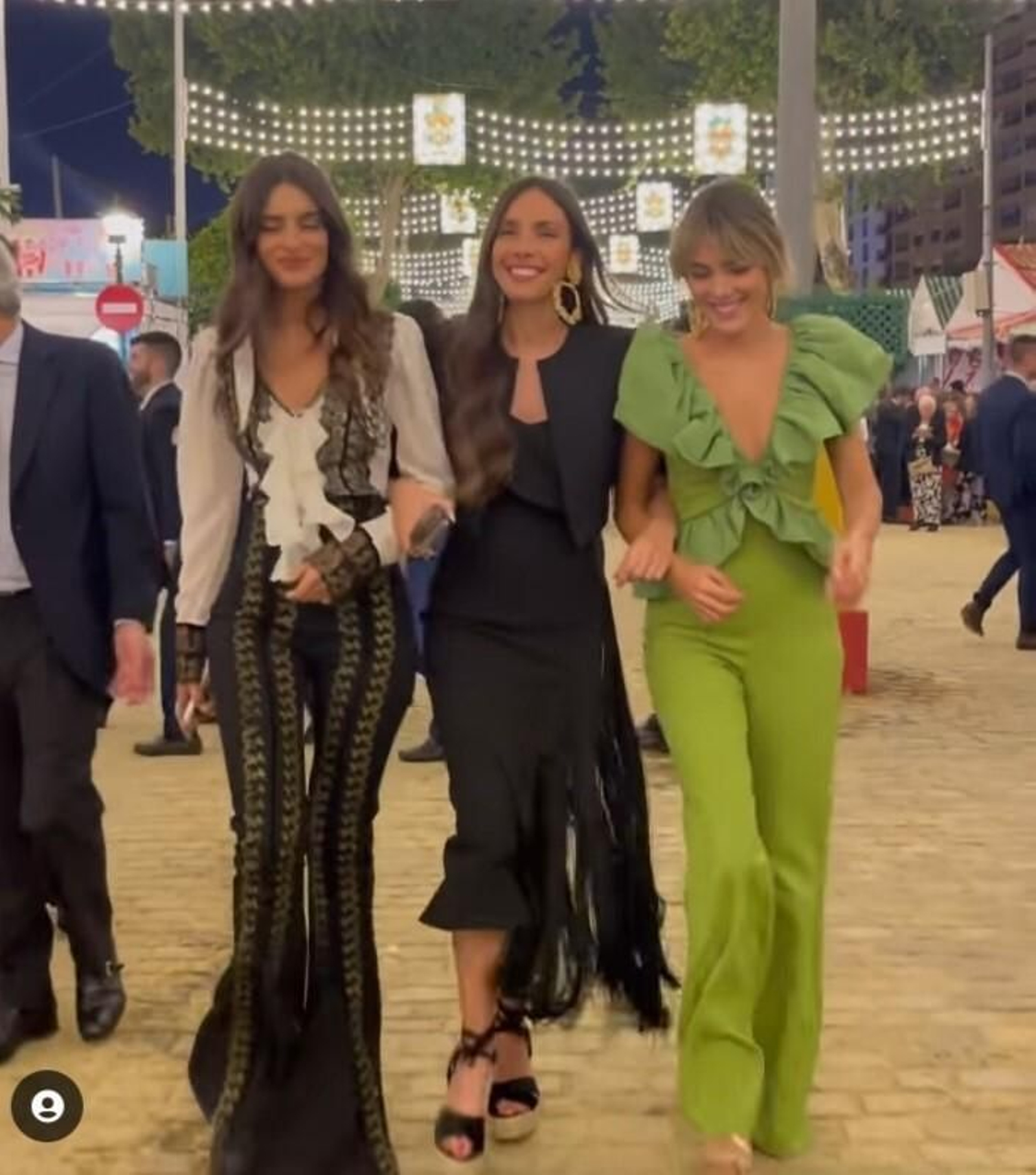 Anna Ferrer, hija de Paz Padilla, y dos amigas en la noche del real