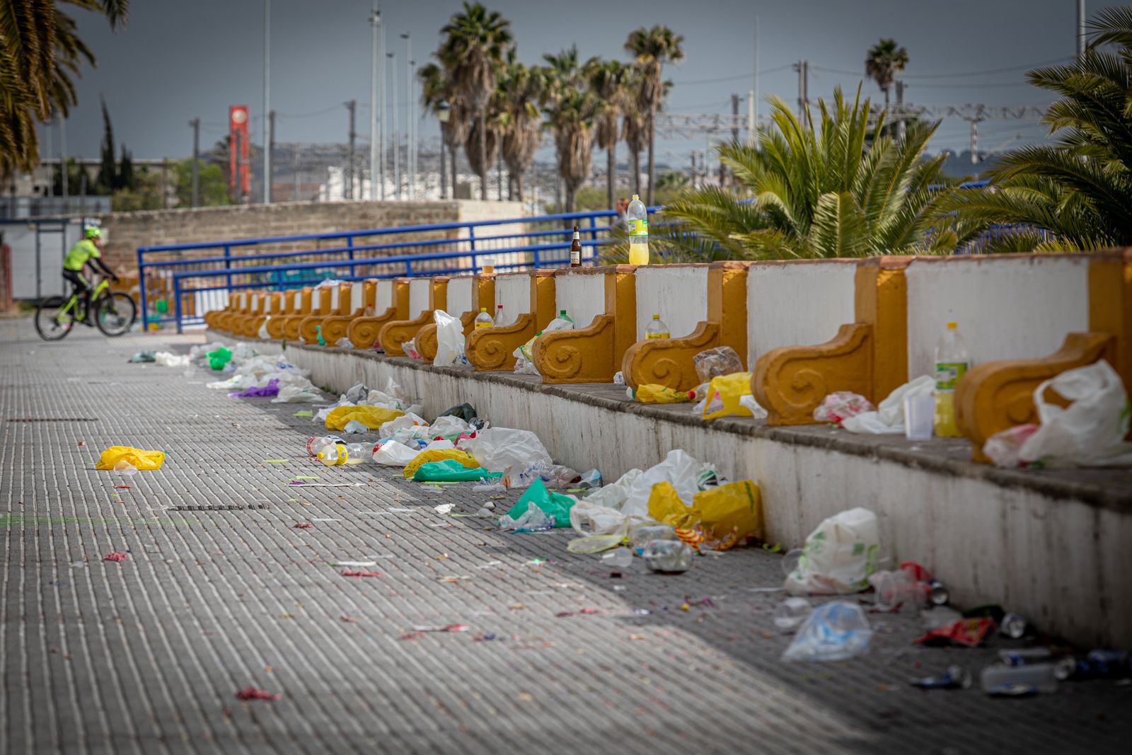 Así ha amanecido El Puerto este domingo con la huelga de basuras