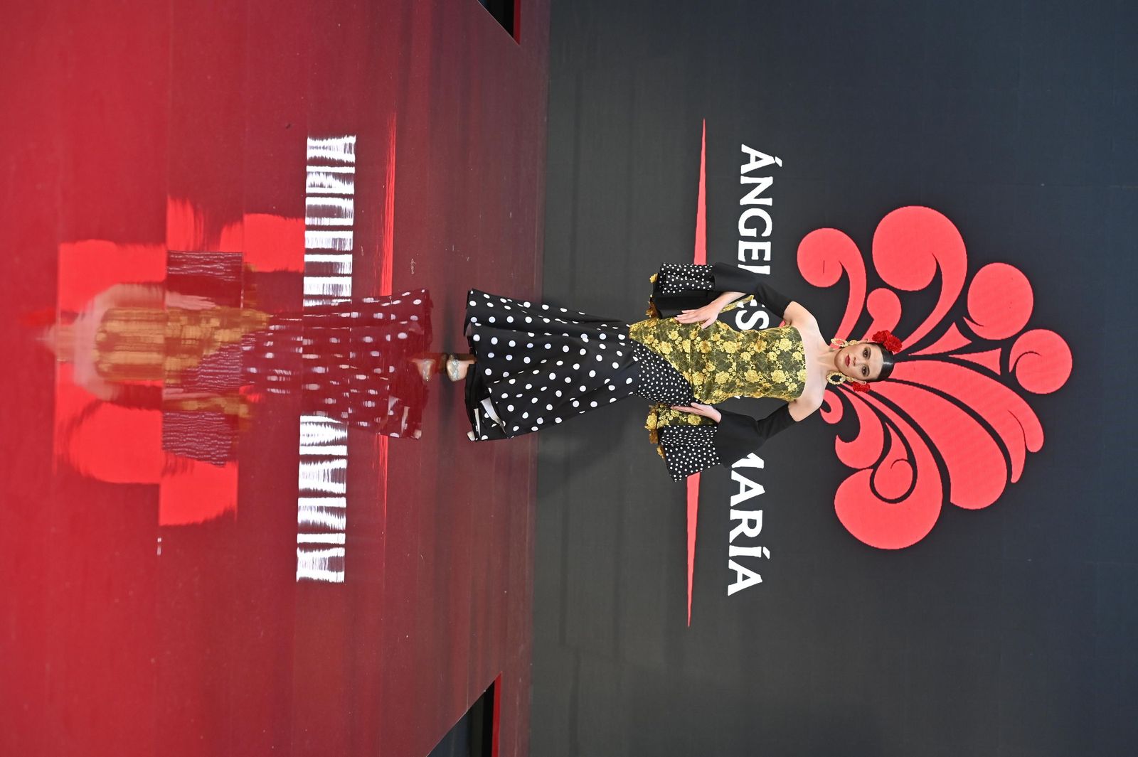 Huelva Flamenca 2026: Desfile de Ángeles de María