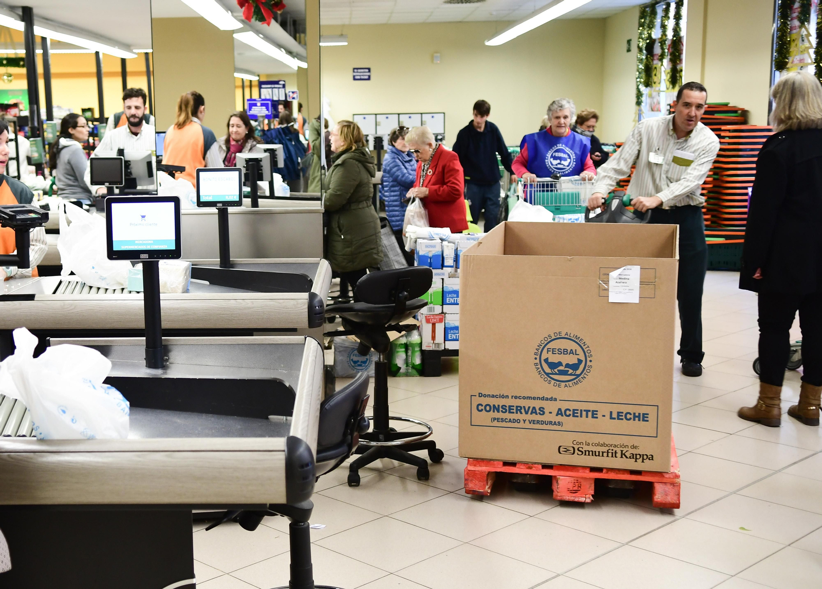 La Gran Recogida del Banco de Alimentos en Córdoba, en imágenes