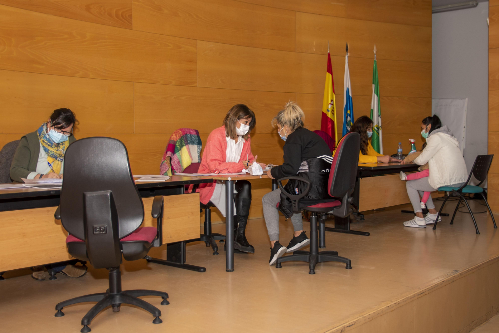 Entrega de las tarjetas monedero.