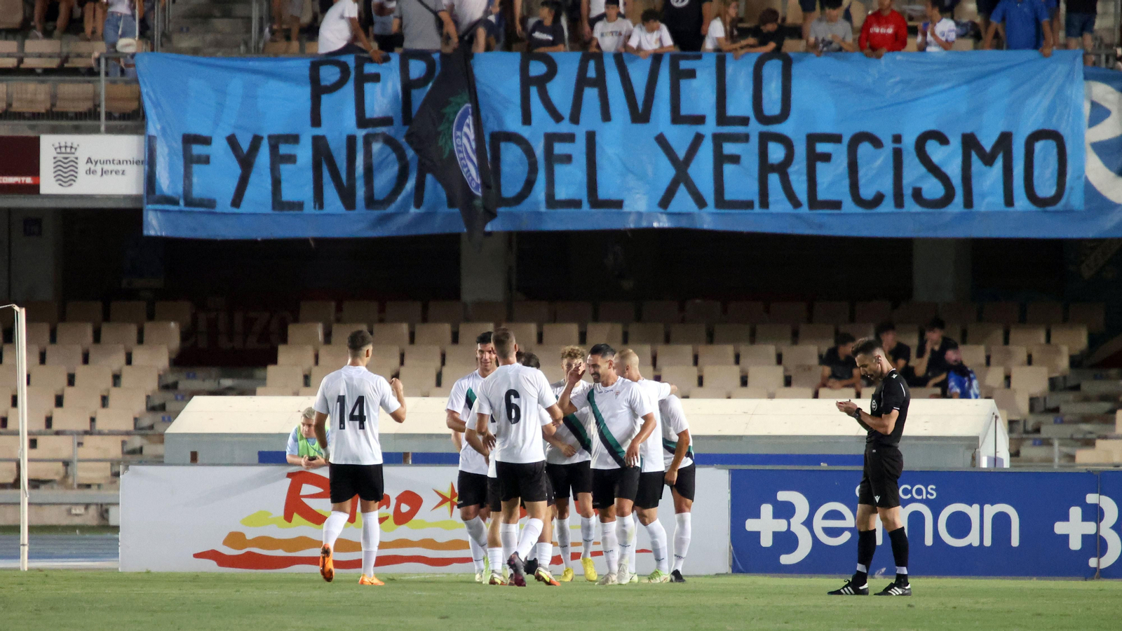 Las imágenes de la victoria del Córdoba CF ante el Xerez DFC