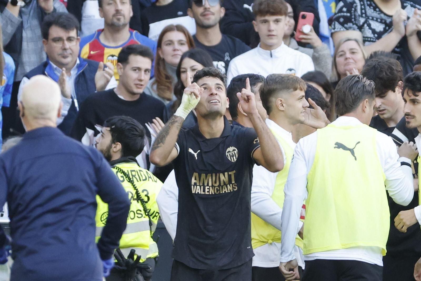 Las fotos del emotivo Valencia - Betis
